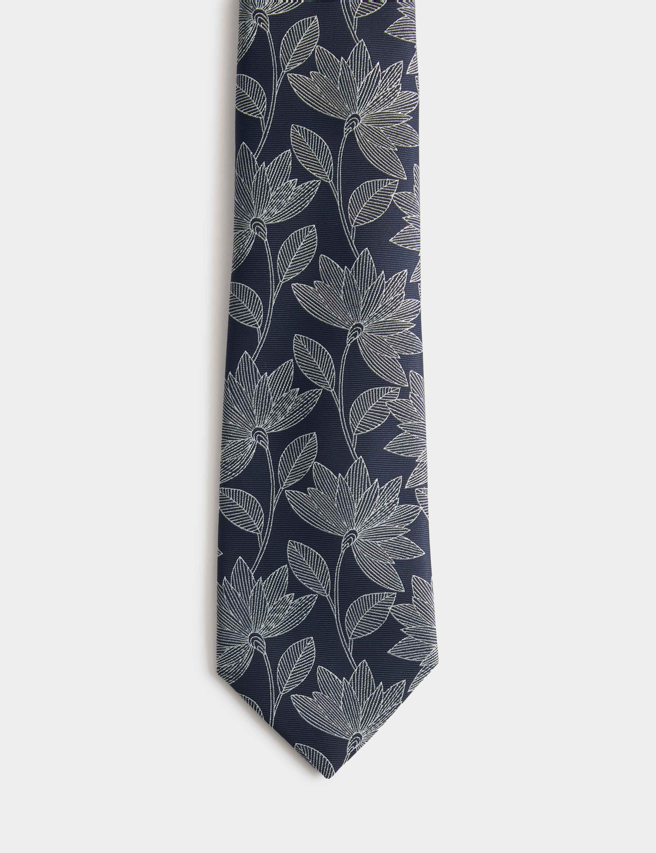 Floral Fan Tie 2 of 2