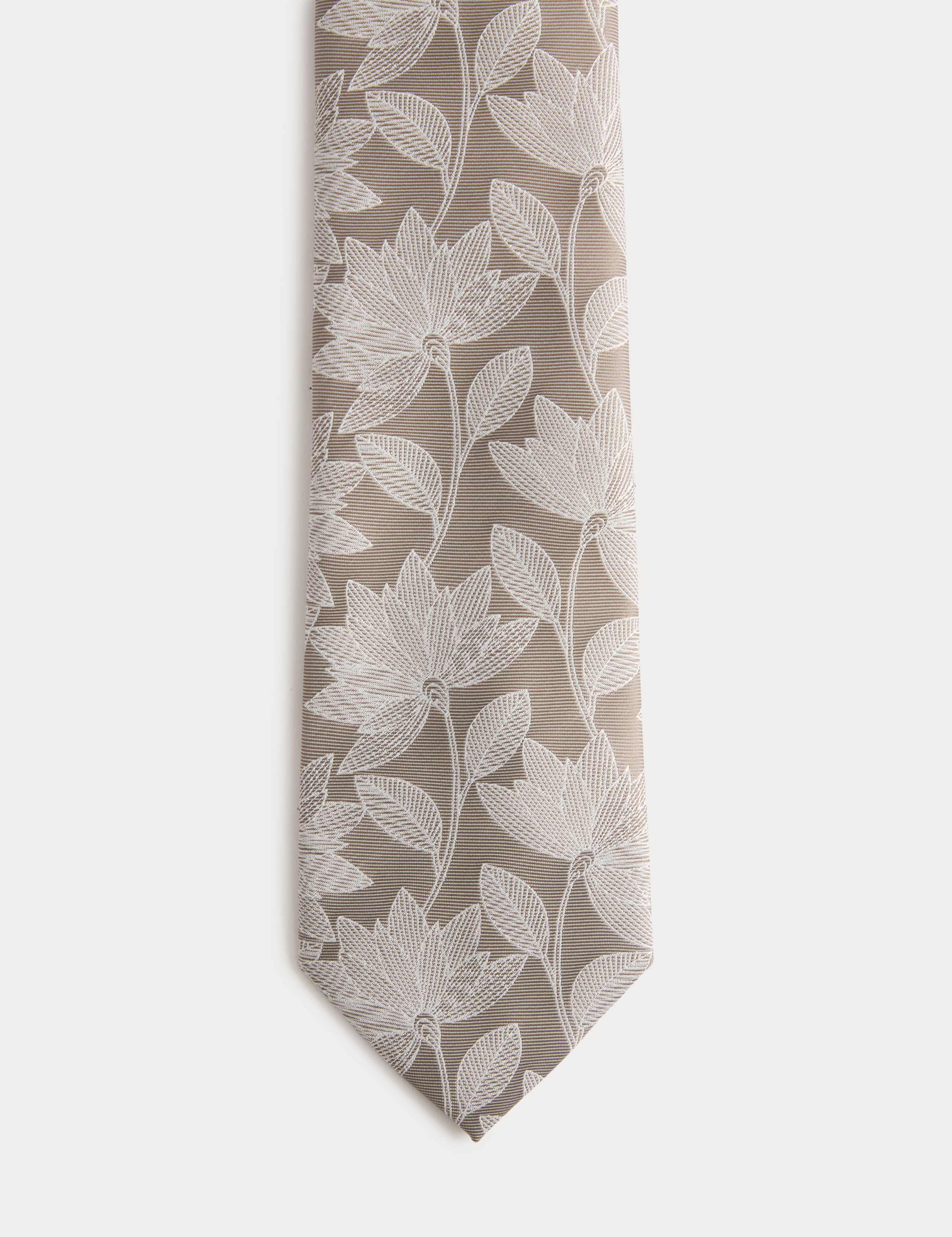 Floral Fan Tie 2 of 2