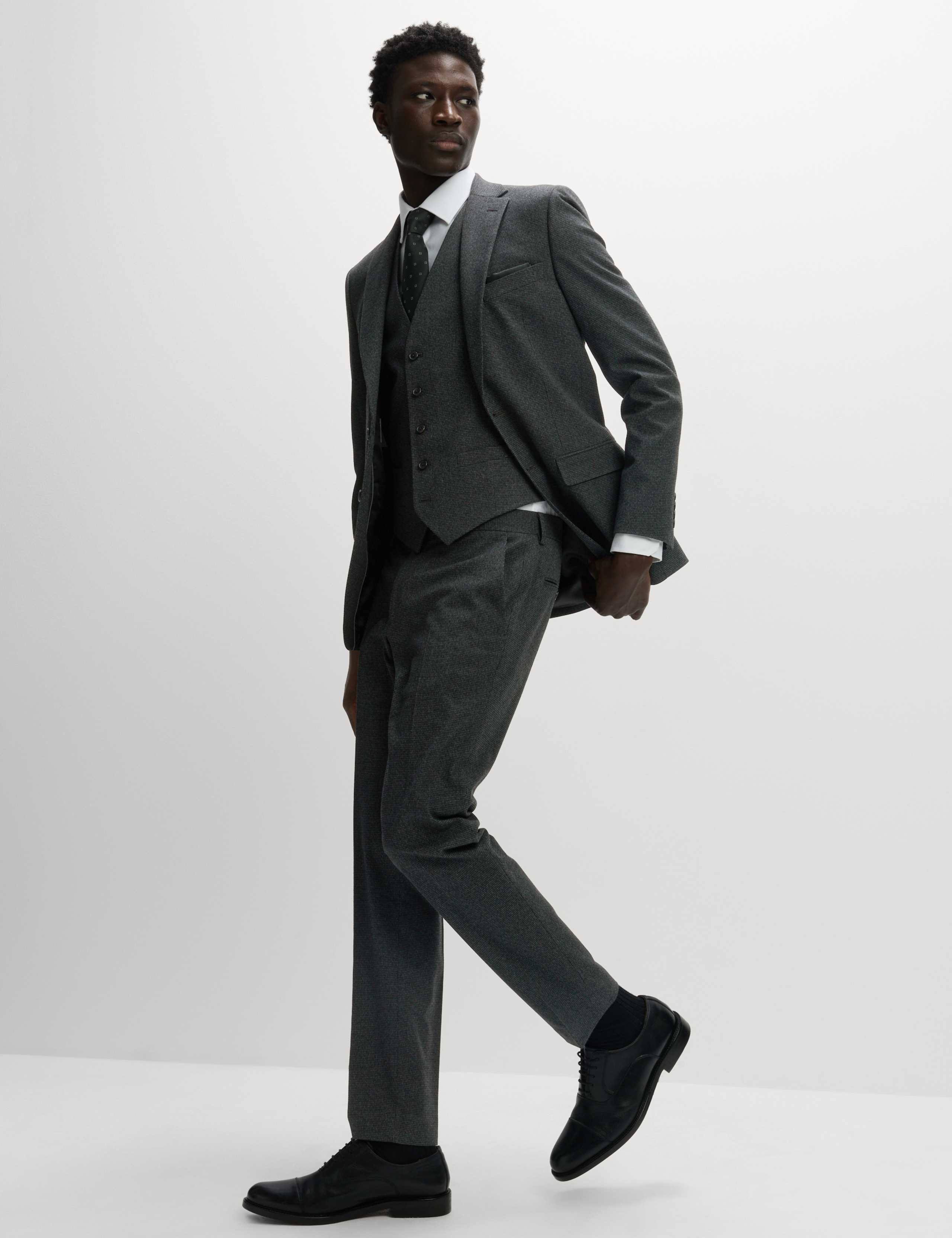 Slim Fit Puppytooth Stretch Waistcoat 6 of 6