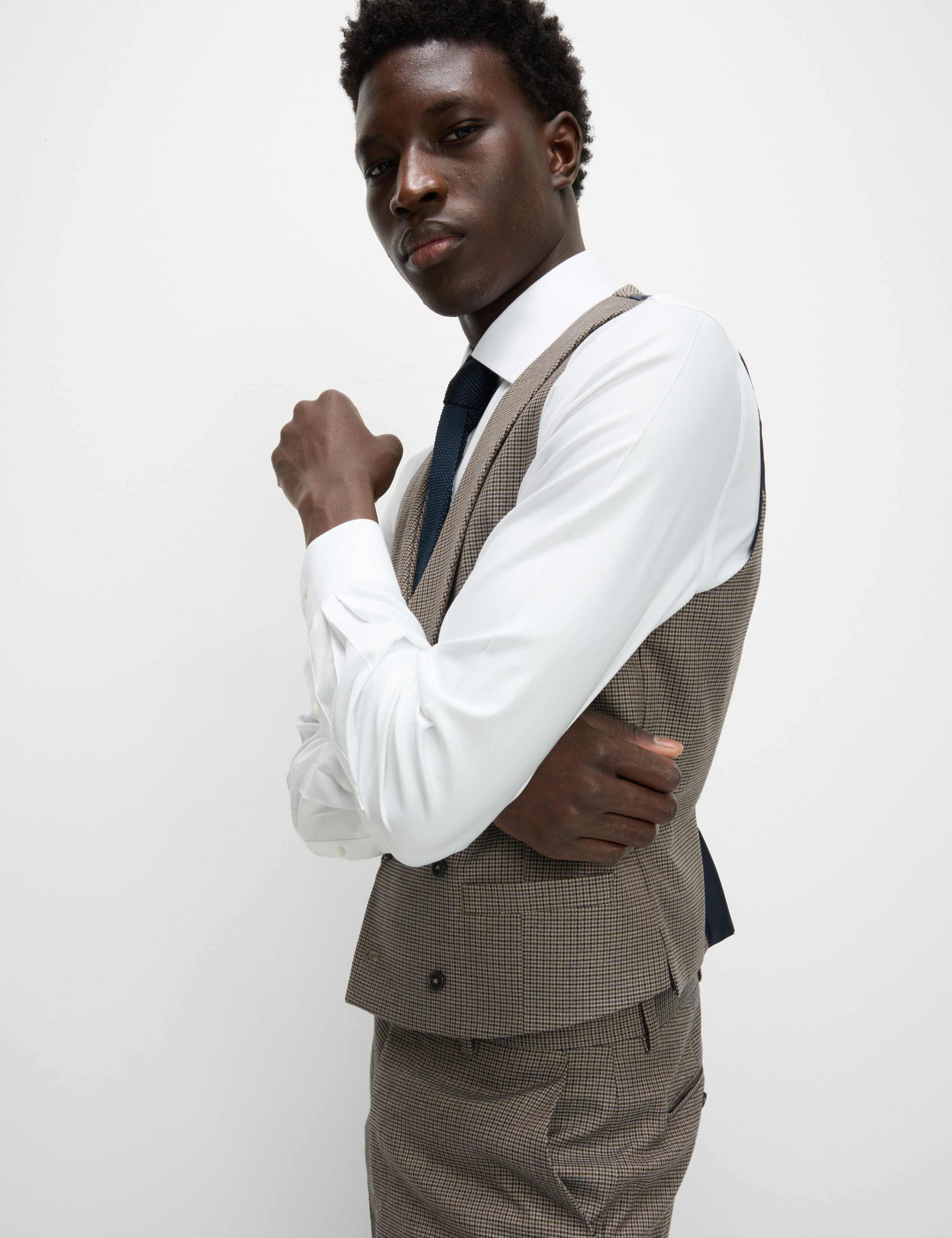 Regular Fit Puppytooth Waistcoat 4 of 6