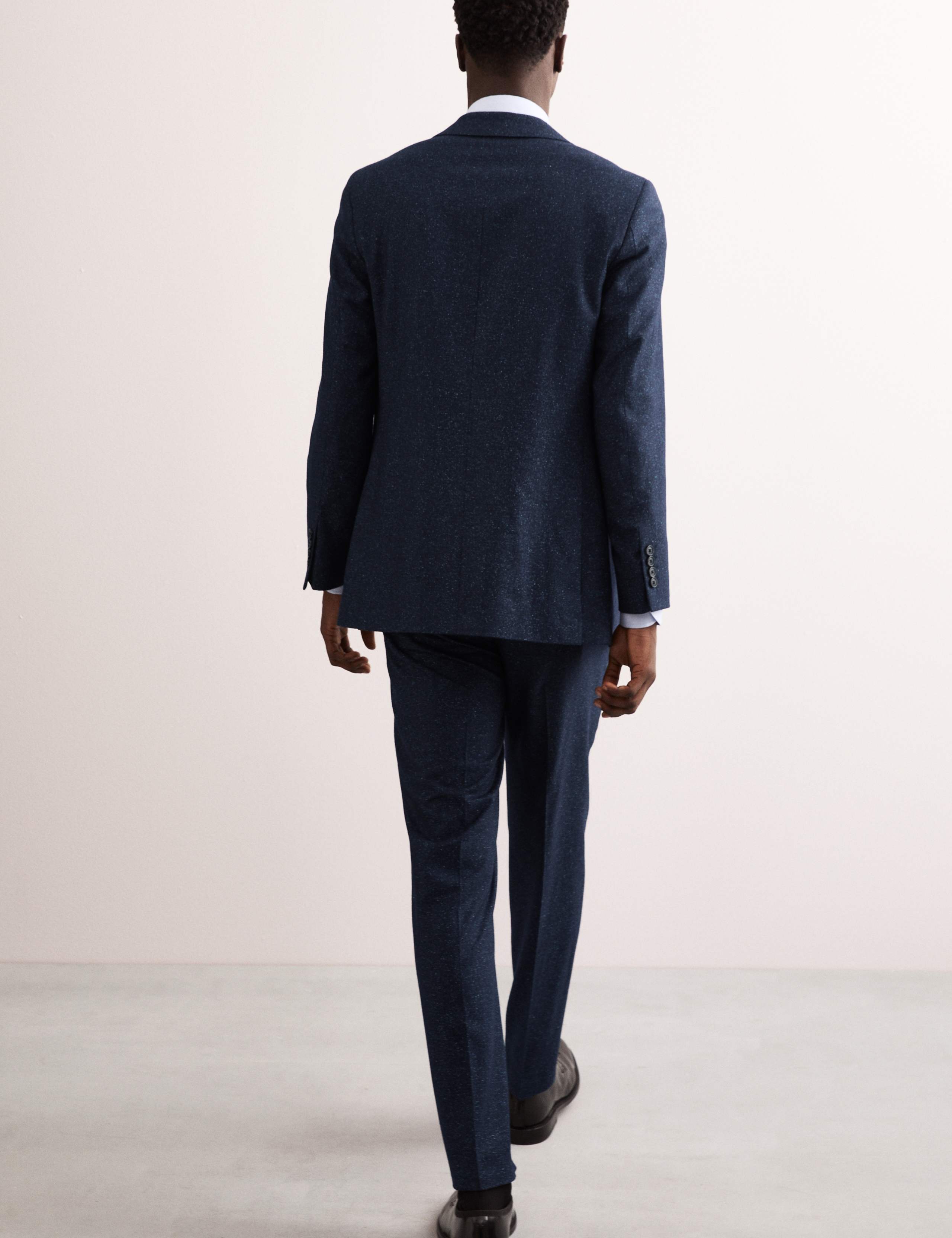 Tailored Fit Italian Wool Suit Jacket with Silk 4 of 9