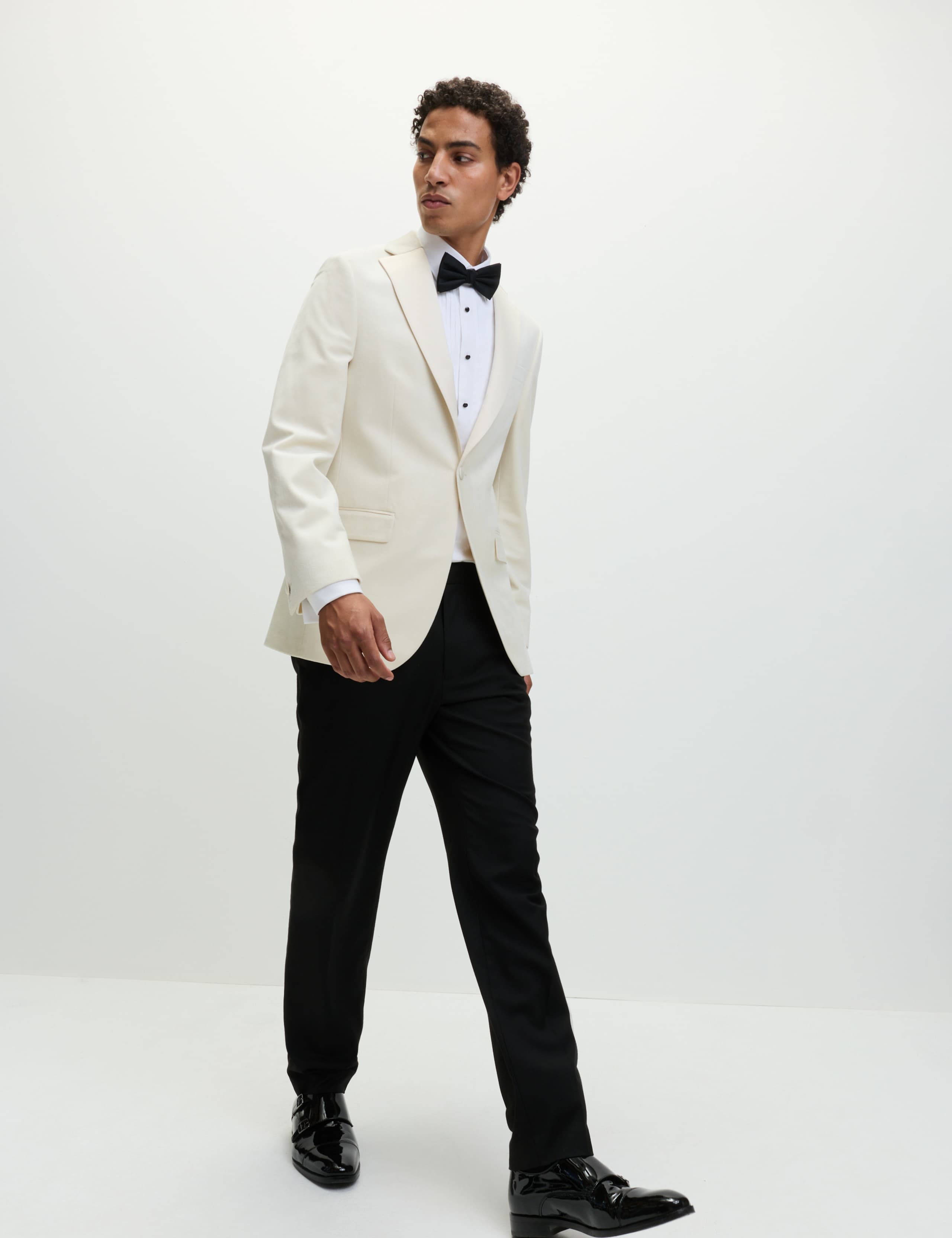 Tailored Fit Velvet Blazer 5 of 7