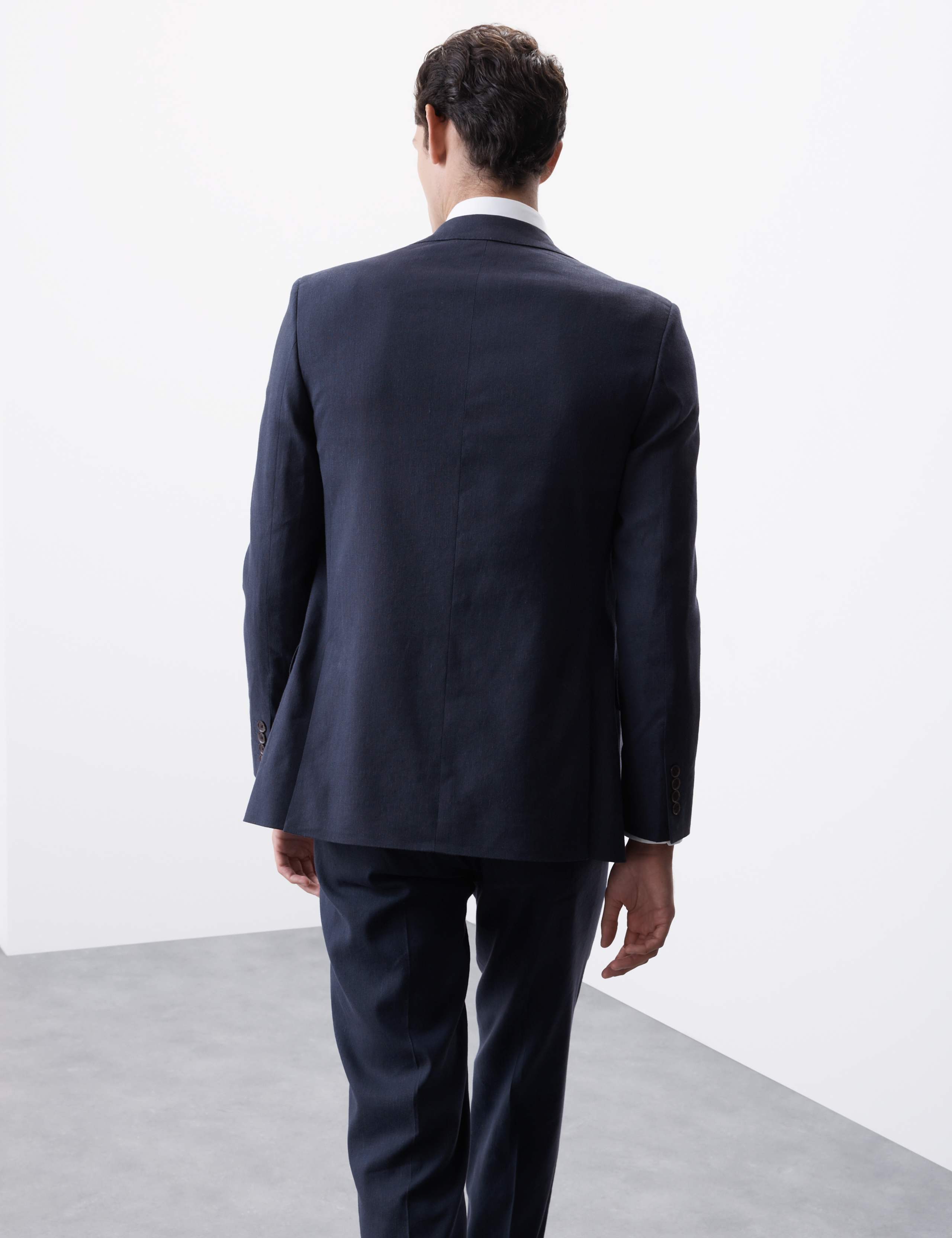 Tailored Fit Italian Performance Linen Blend Suit Jacket 3 of 7