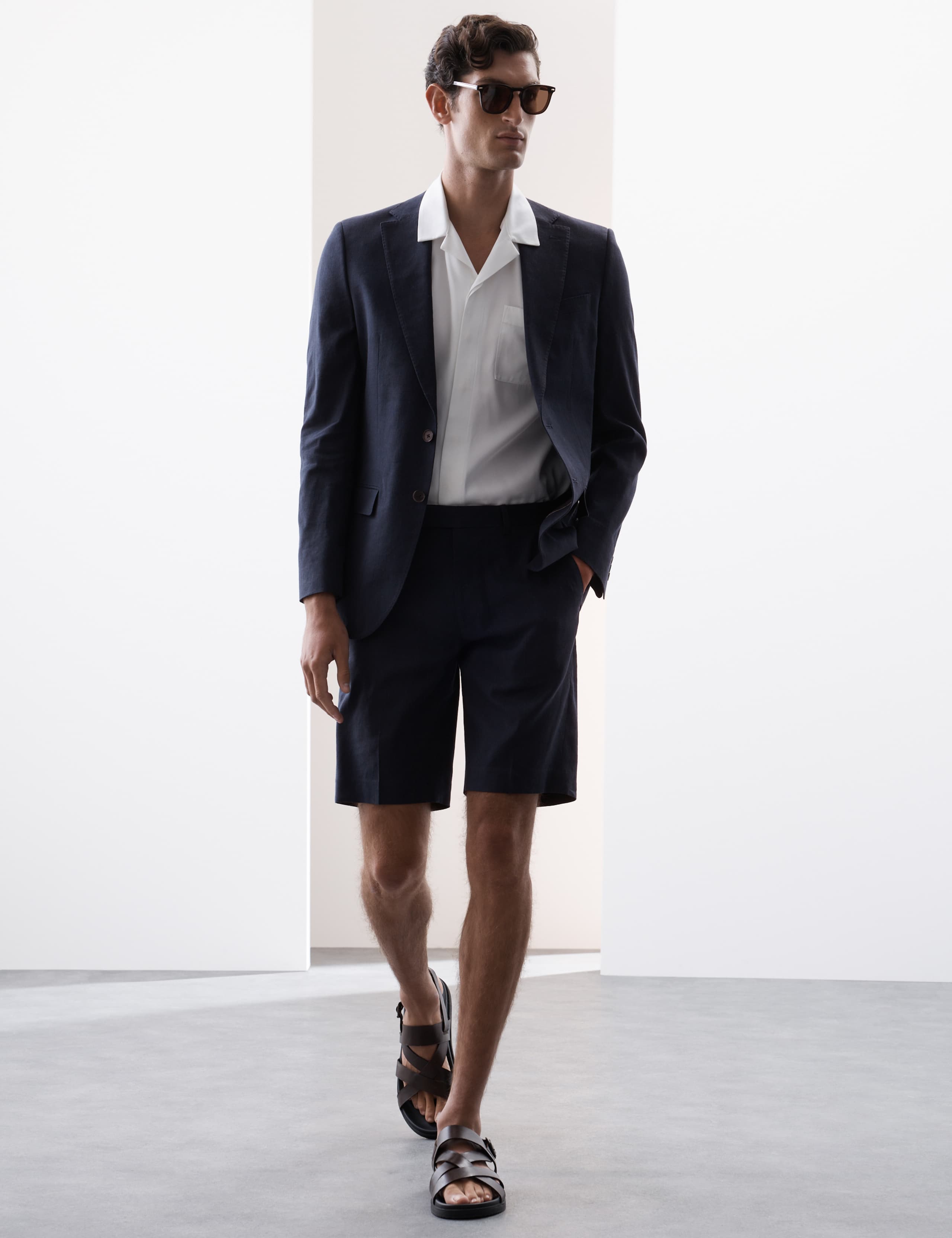 Tailored Fit Italian Performance Linen Blend Suit Shorts 3 of 6