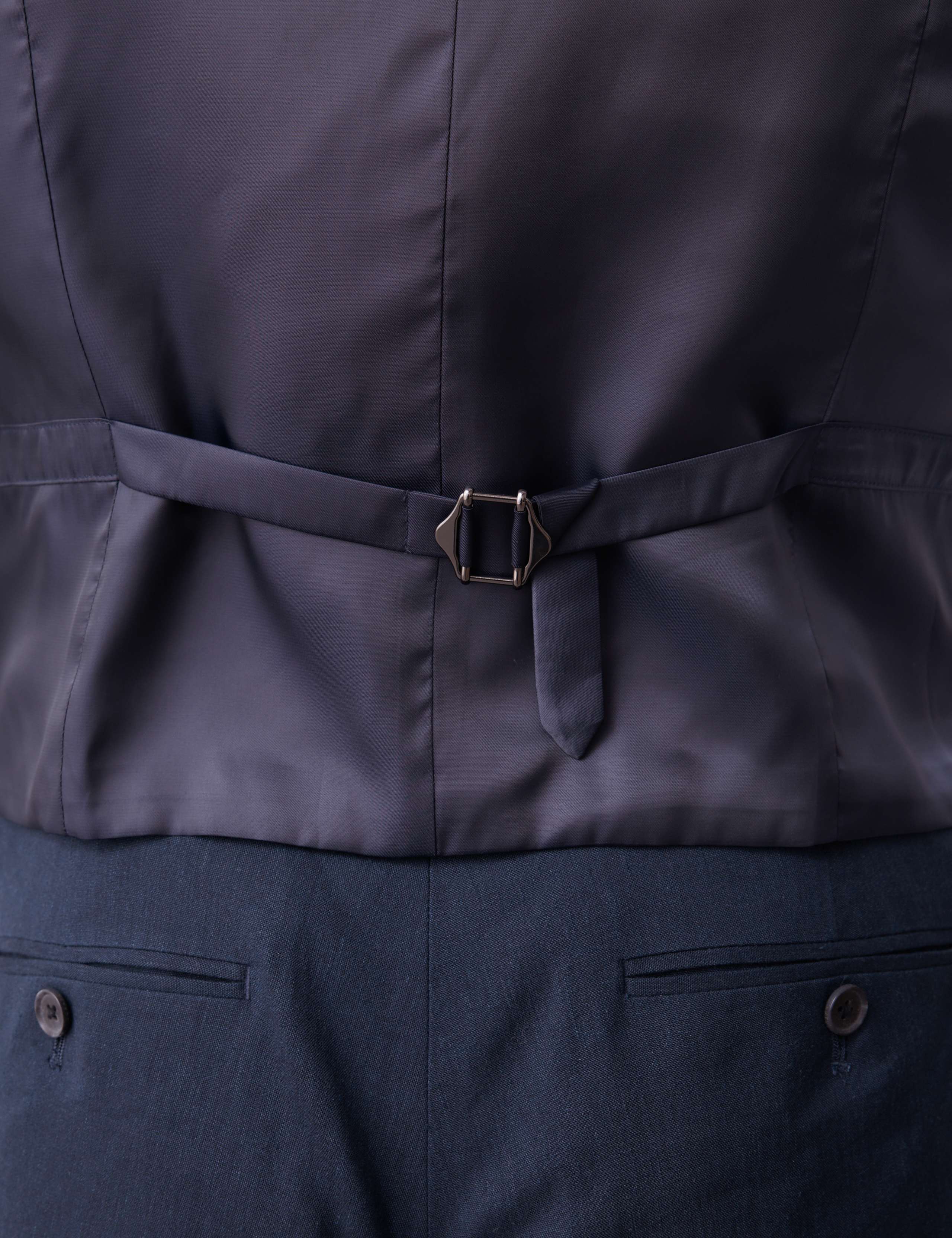 Italian Performance Linen Blend Waistcoat 3 of 7