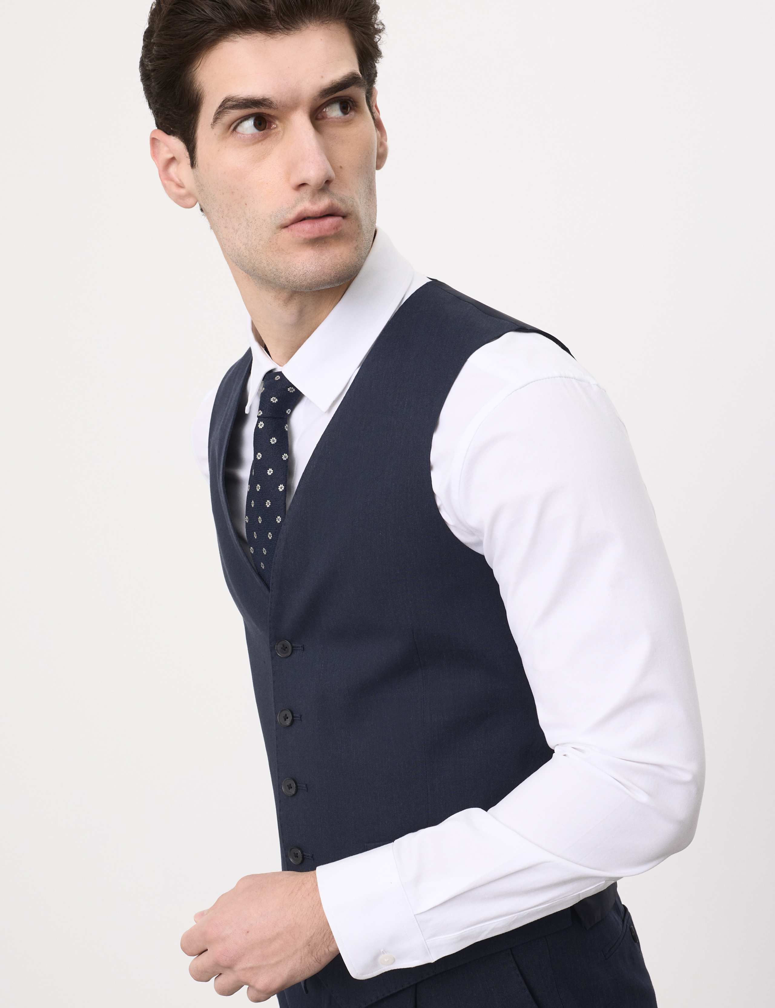 Italian Performance Linen Blend Waistcoat 8 of 8