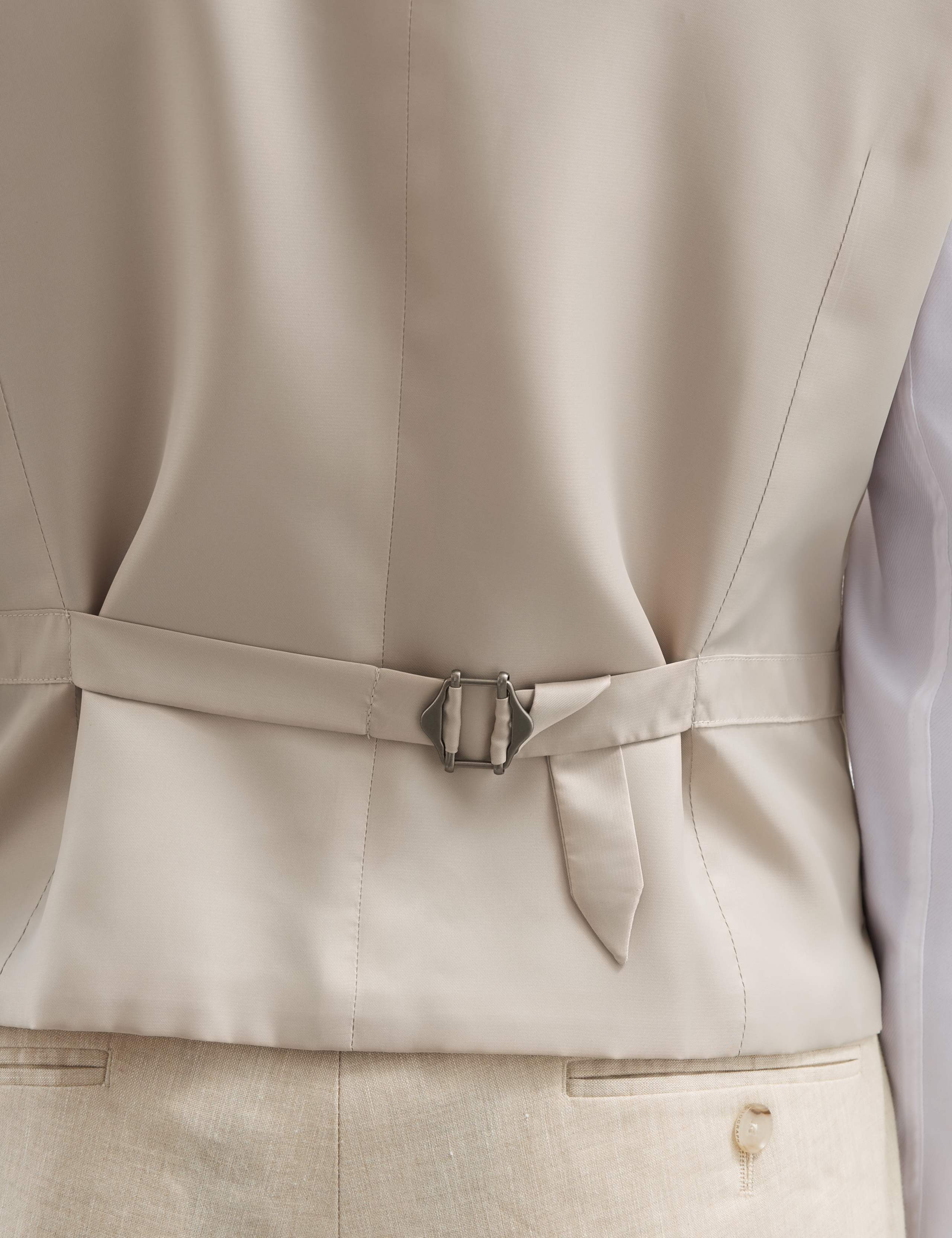 Italian Performance Linen Blend Waistcoat 7 of 7