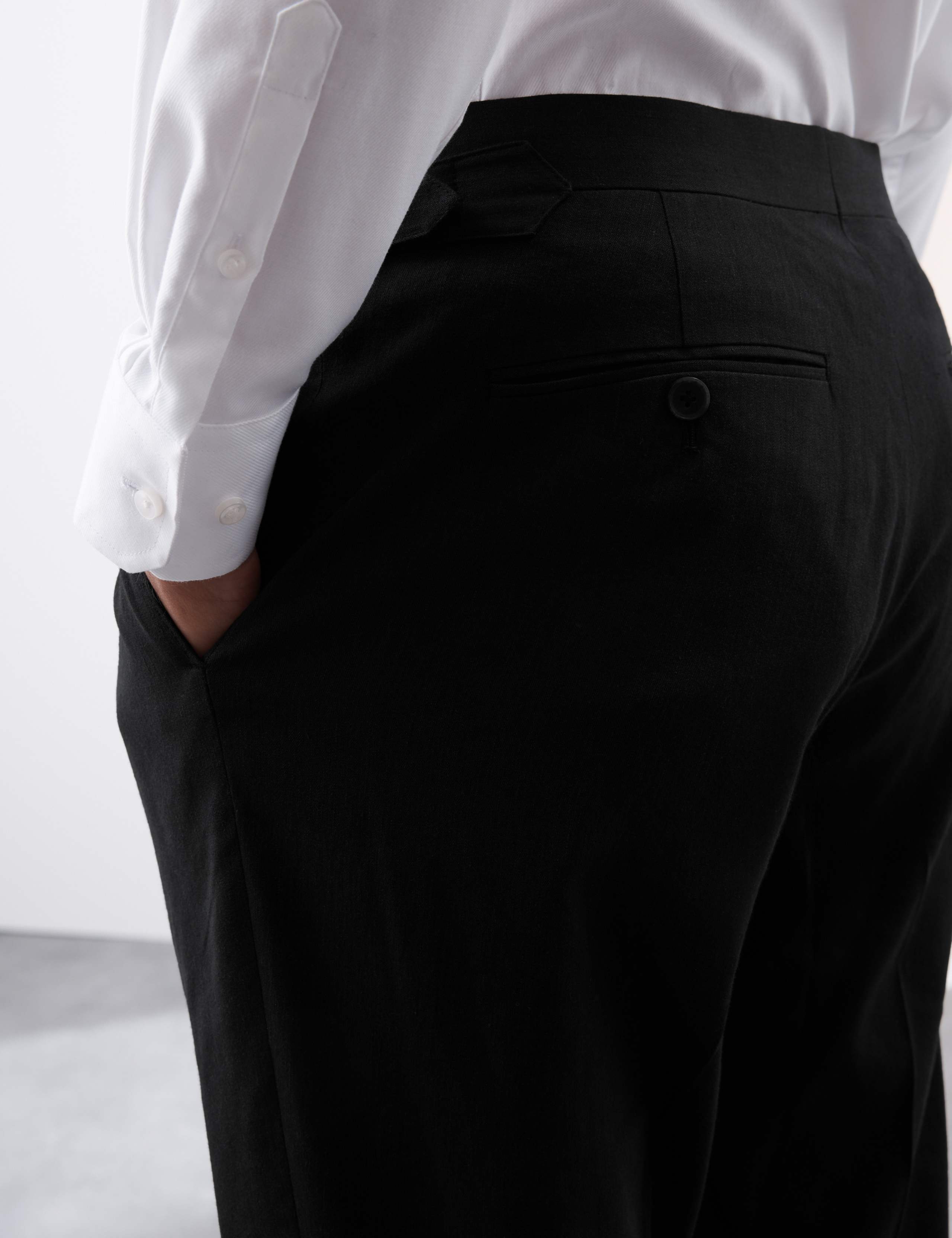 Tailored Fit Italian Performance Linen Blend Suit Trousers 4 of 8