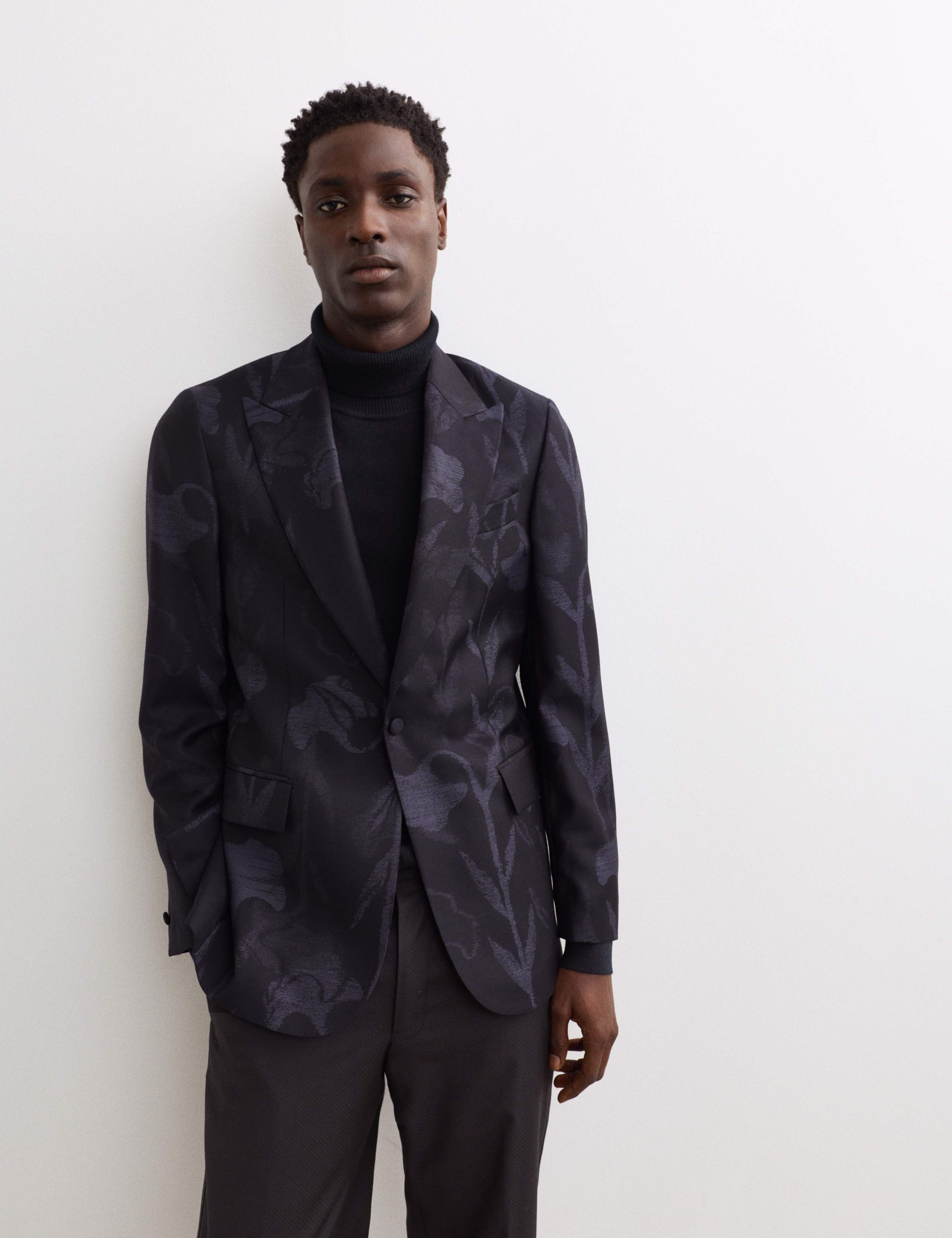 Regular Fit Italian Wool Tuxedo Jacket 3 of 8