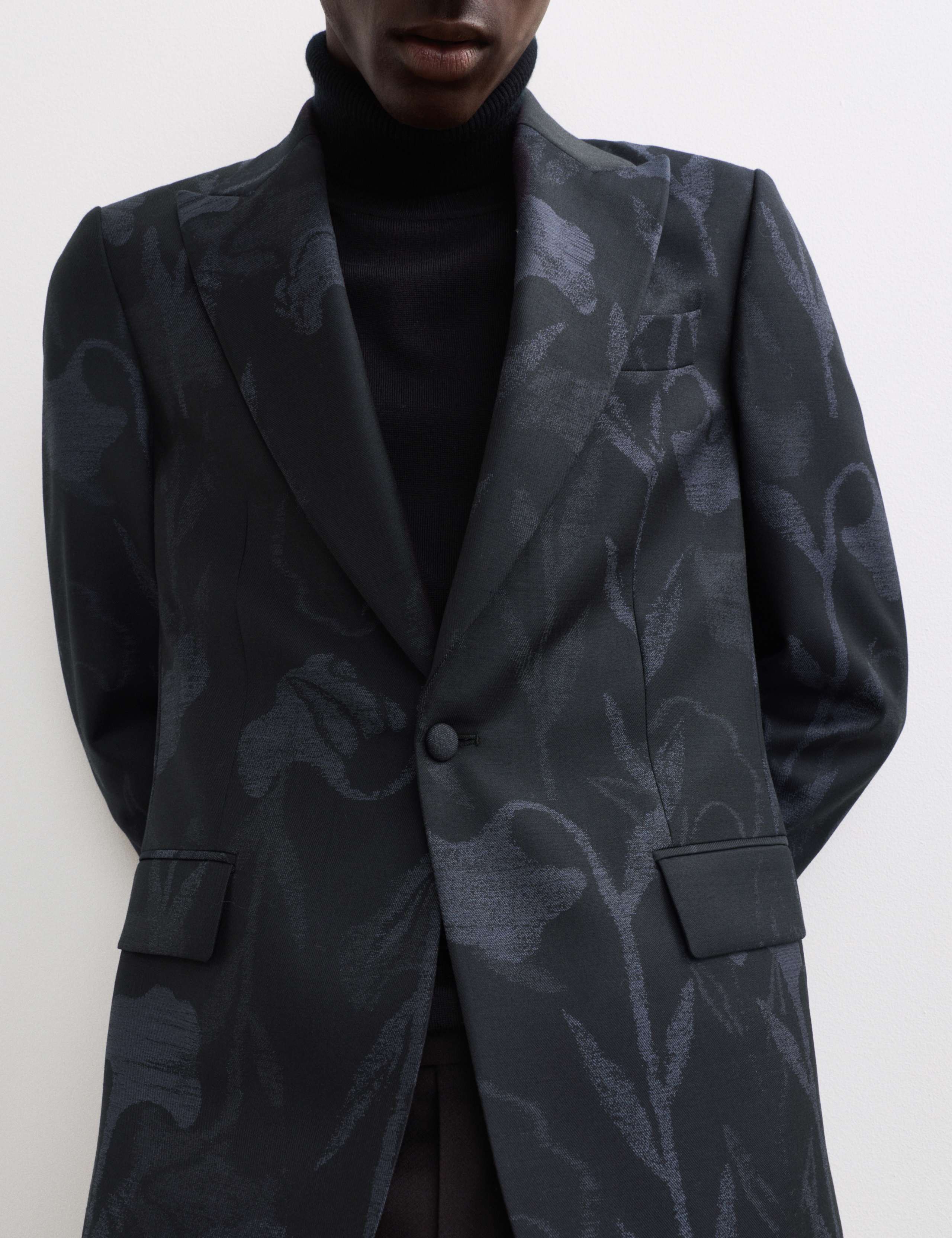Regular Fit Italian Wool Tuxedo Jacket 4 of 8