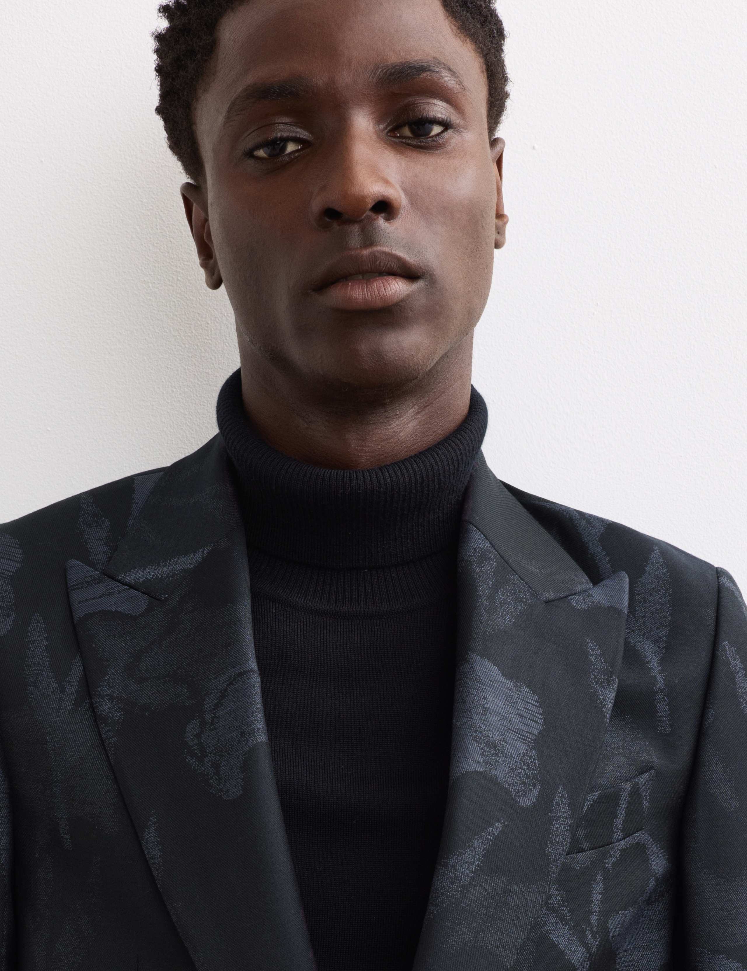 Regular Fit Italian Wool Tuxedo Jacket 5 of 8