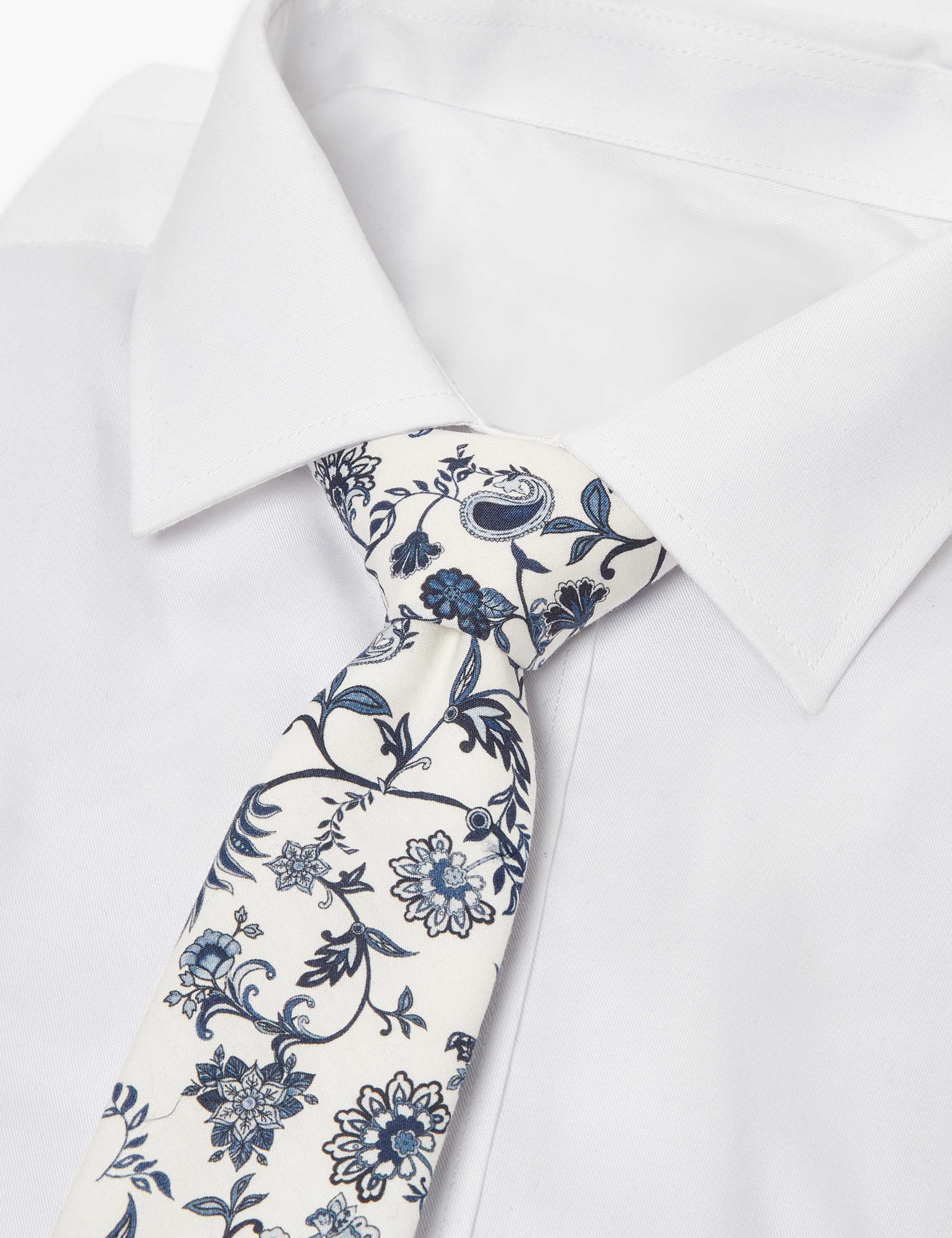 Slim Woven Printed Floral Tie 2 of 3