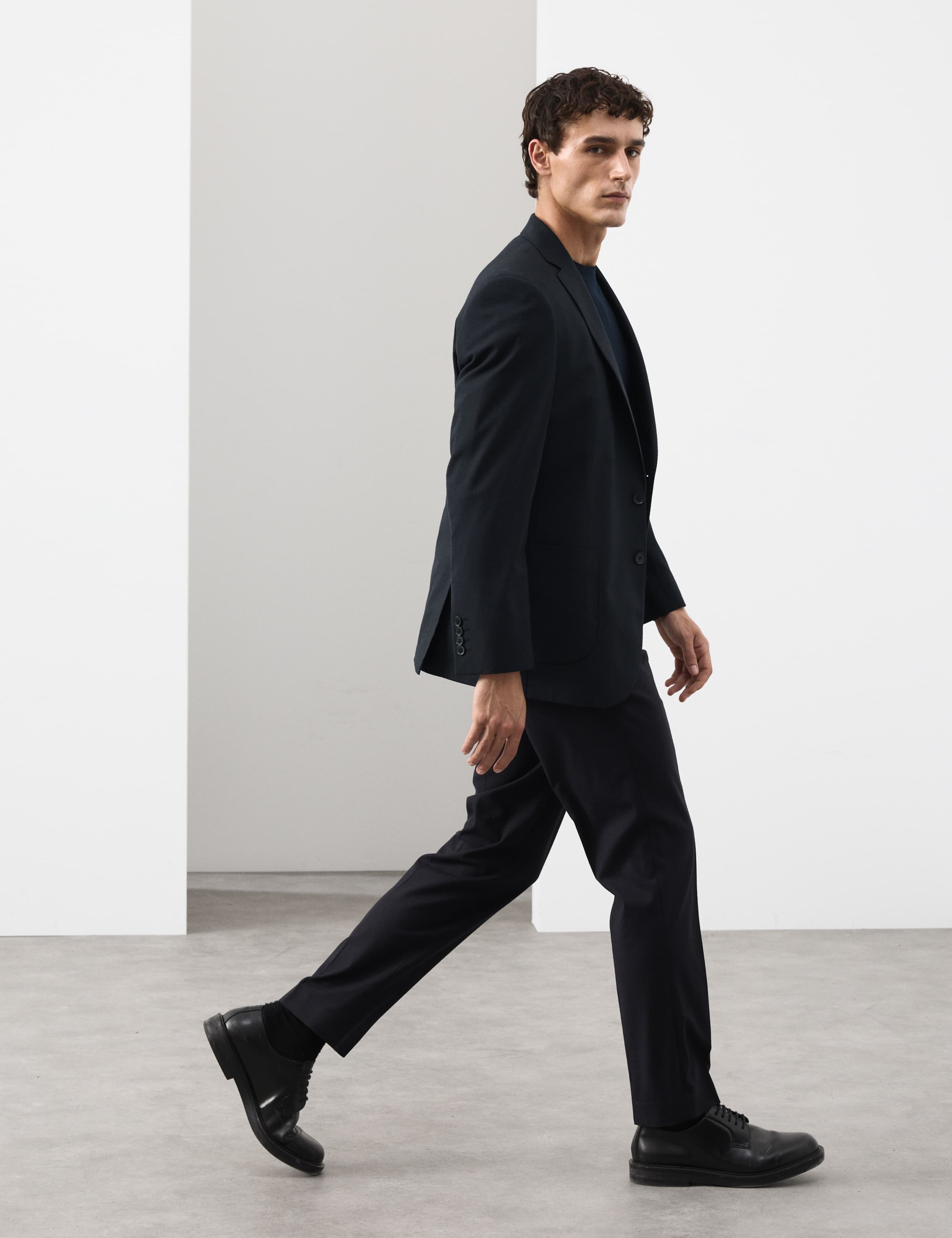 Performance Italian Wool Blend Blazer 5 of 7