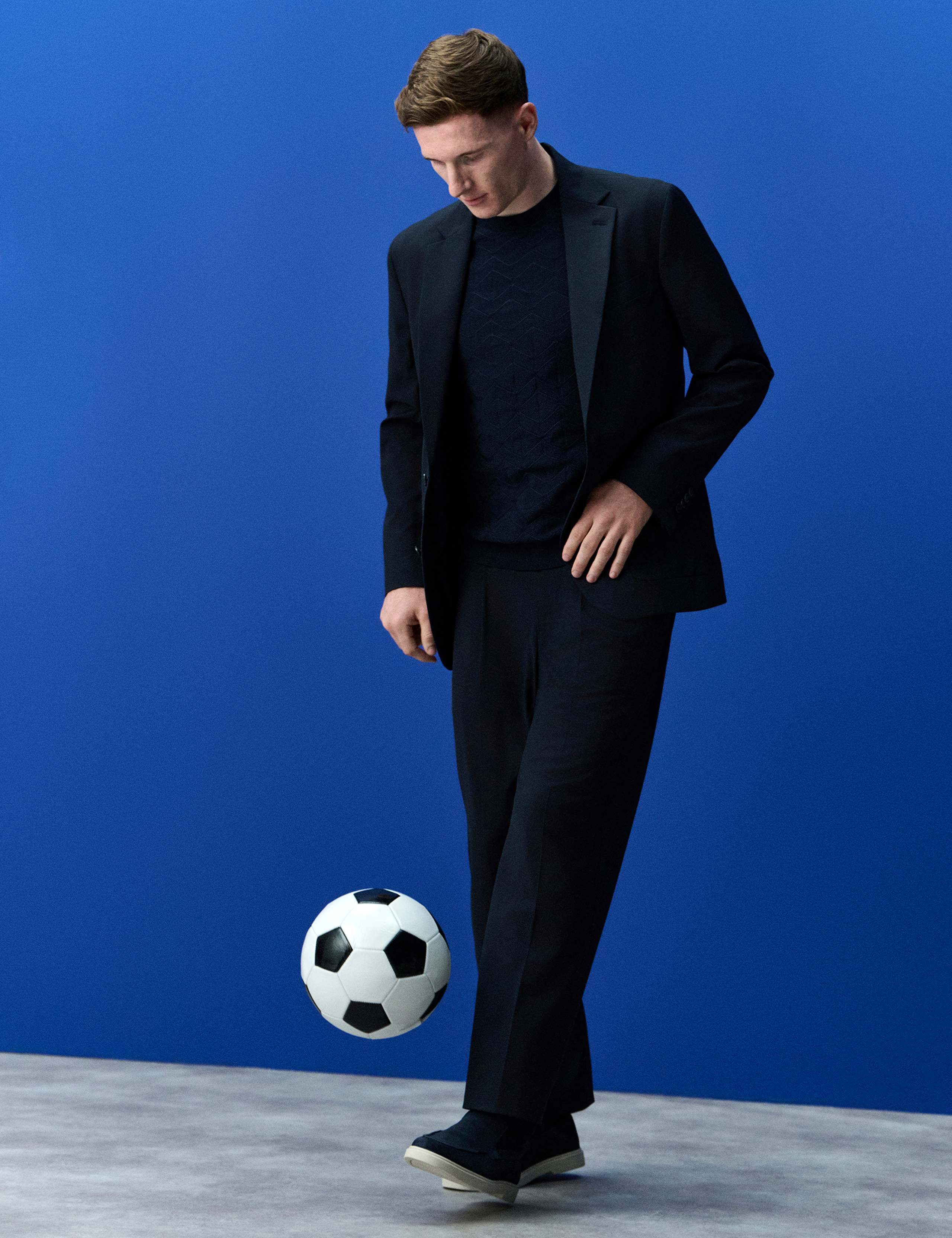 Relaxed Fit Performance Trouser 1 of 7