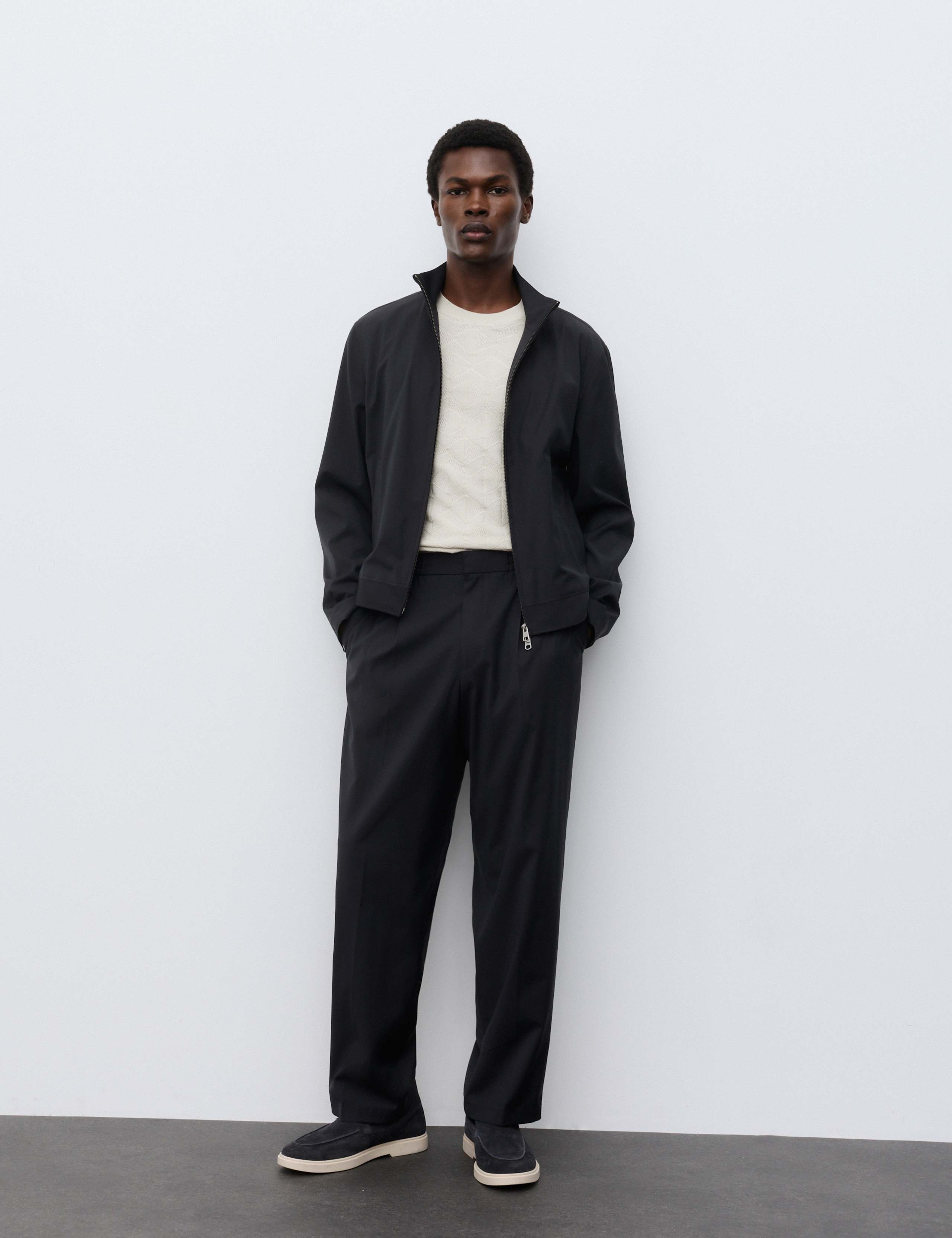 Relaxed Fit Performance Packable Trousers 4 of 7