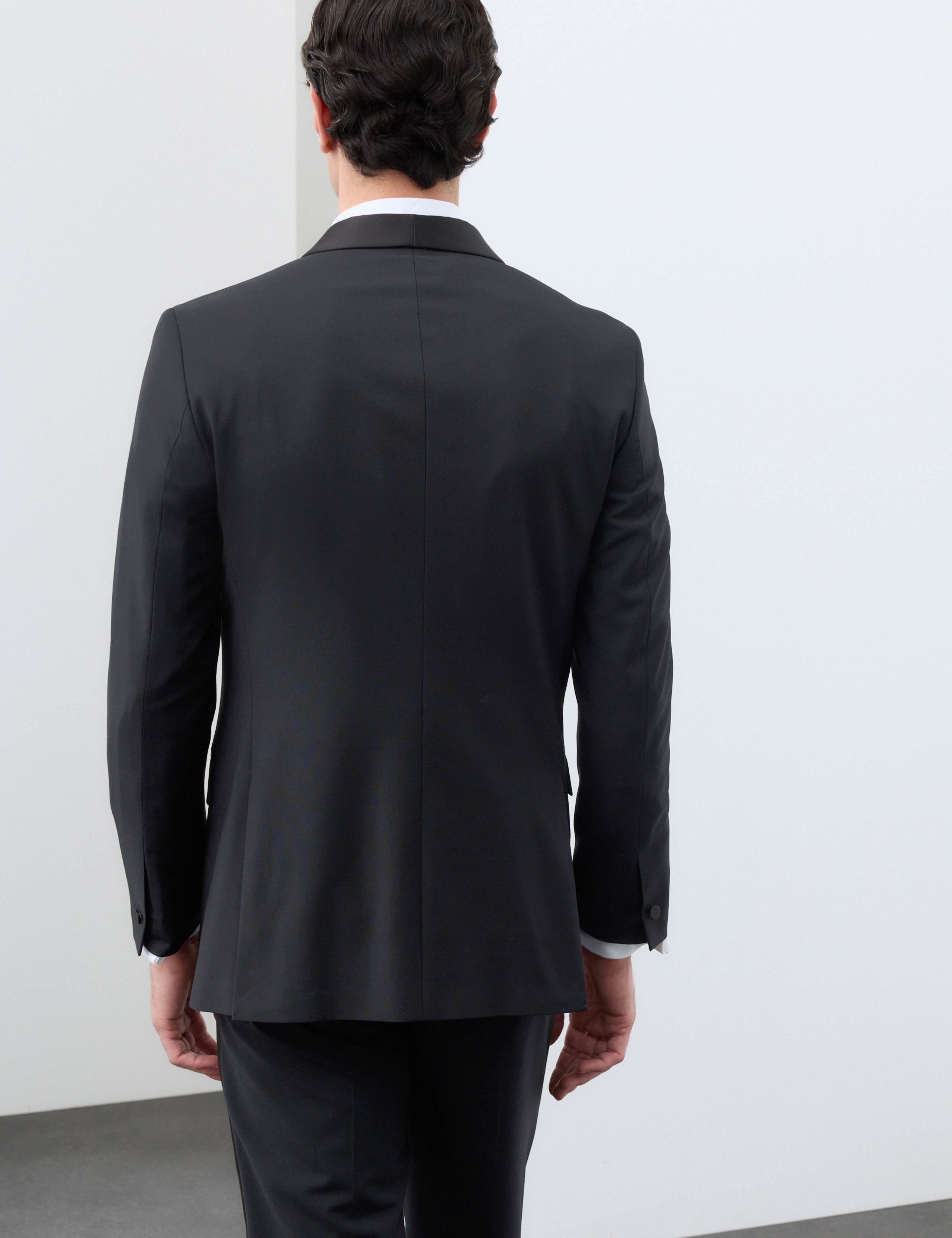Tailored Fit Performance Tuxedo Jacket 3 of 6