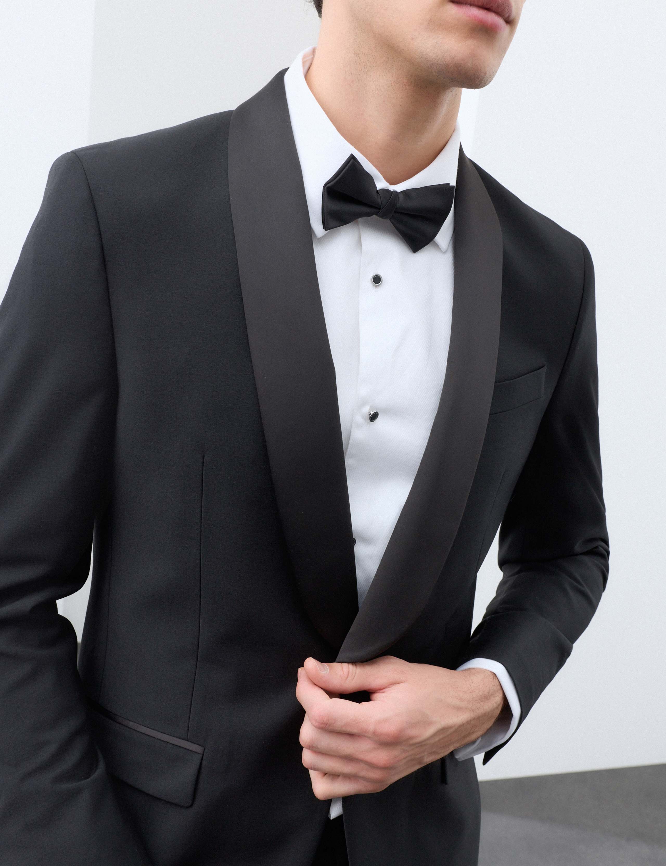 Tailored Fit Performance Tuxedo Jacket 5 of 6