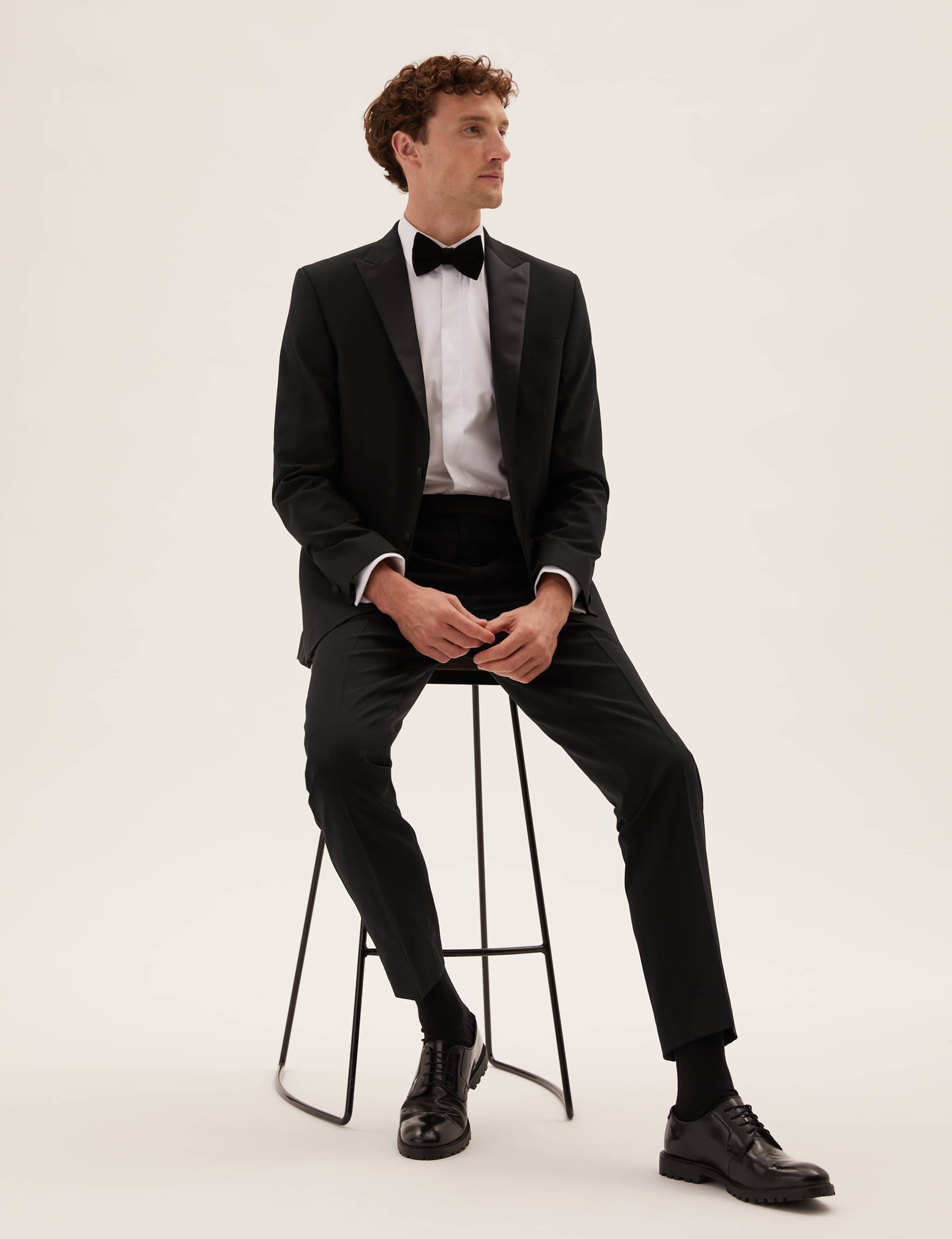 The Ultimate Tailored Fit Dinner Suit Jacket 3 of 9