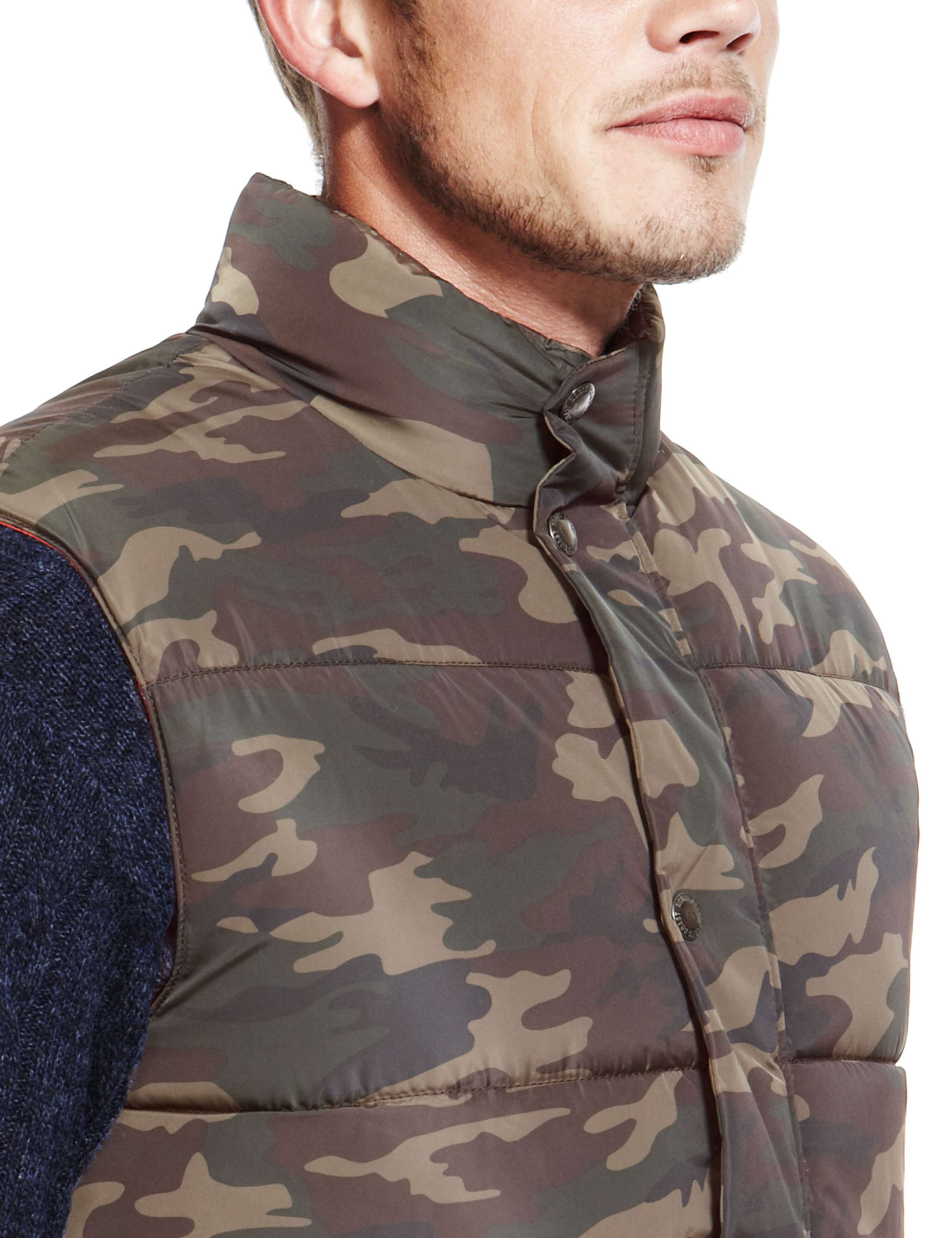 Camouflage Print Gilet 5 of 7