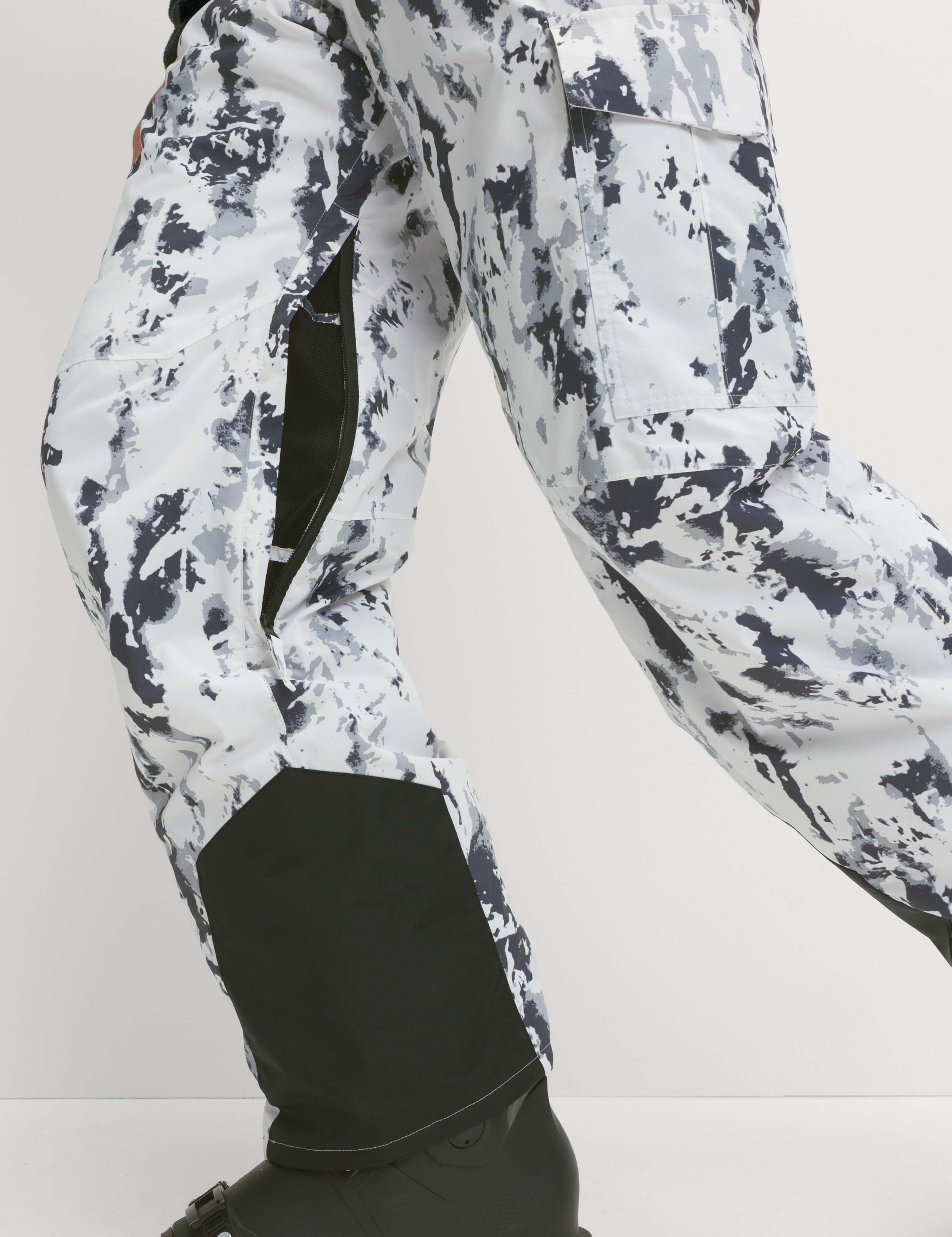 Ski Salopettes with Stormwear™ Ultra 5 of 8