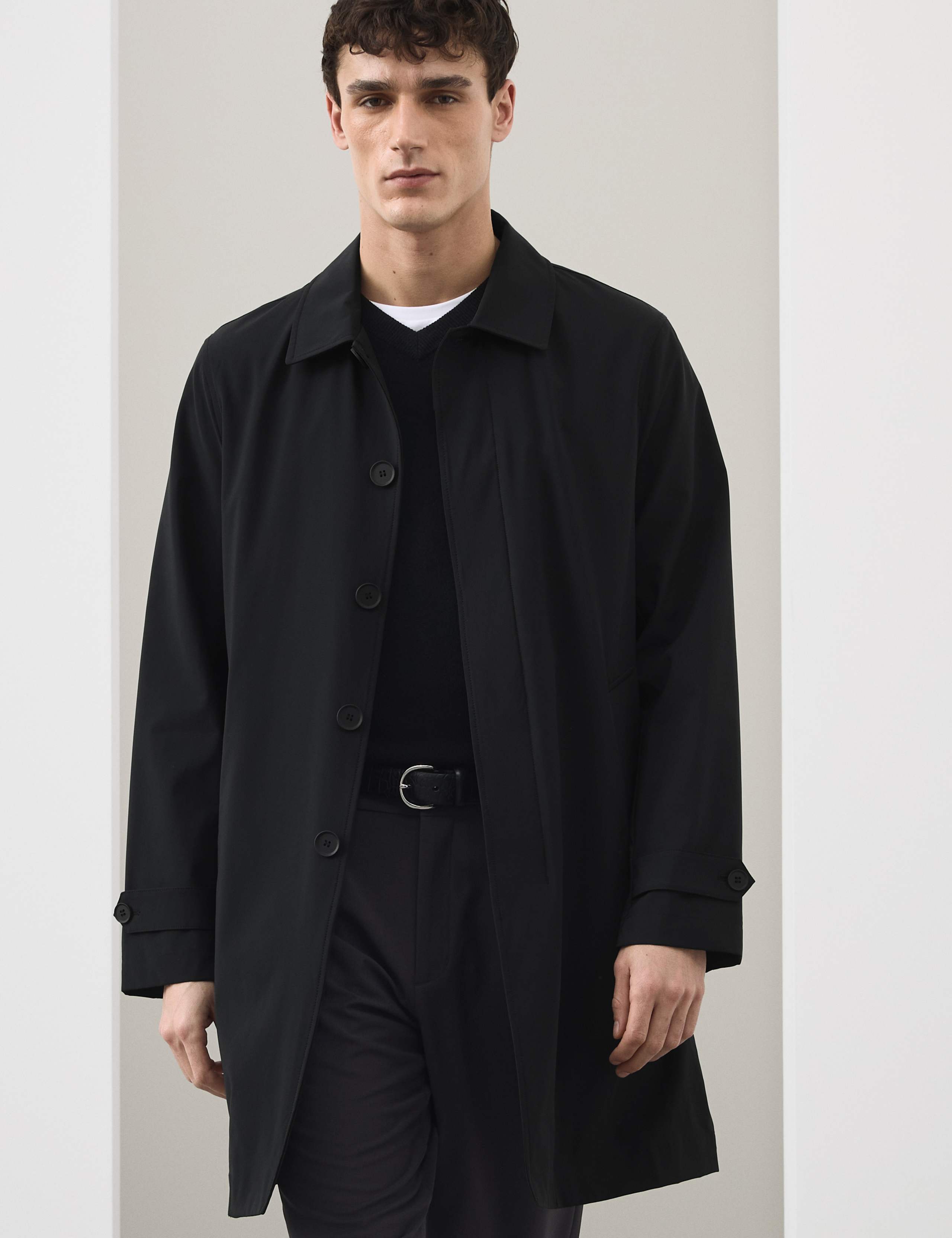 Lightweight Performance Packable Mac 7 of 7