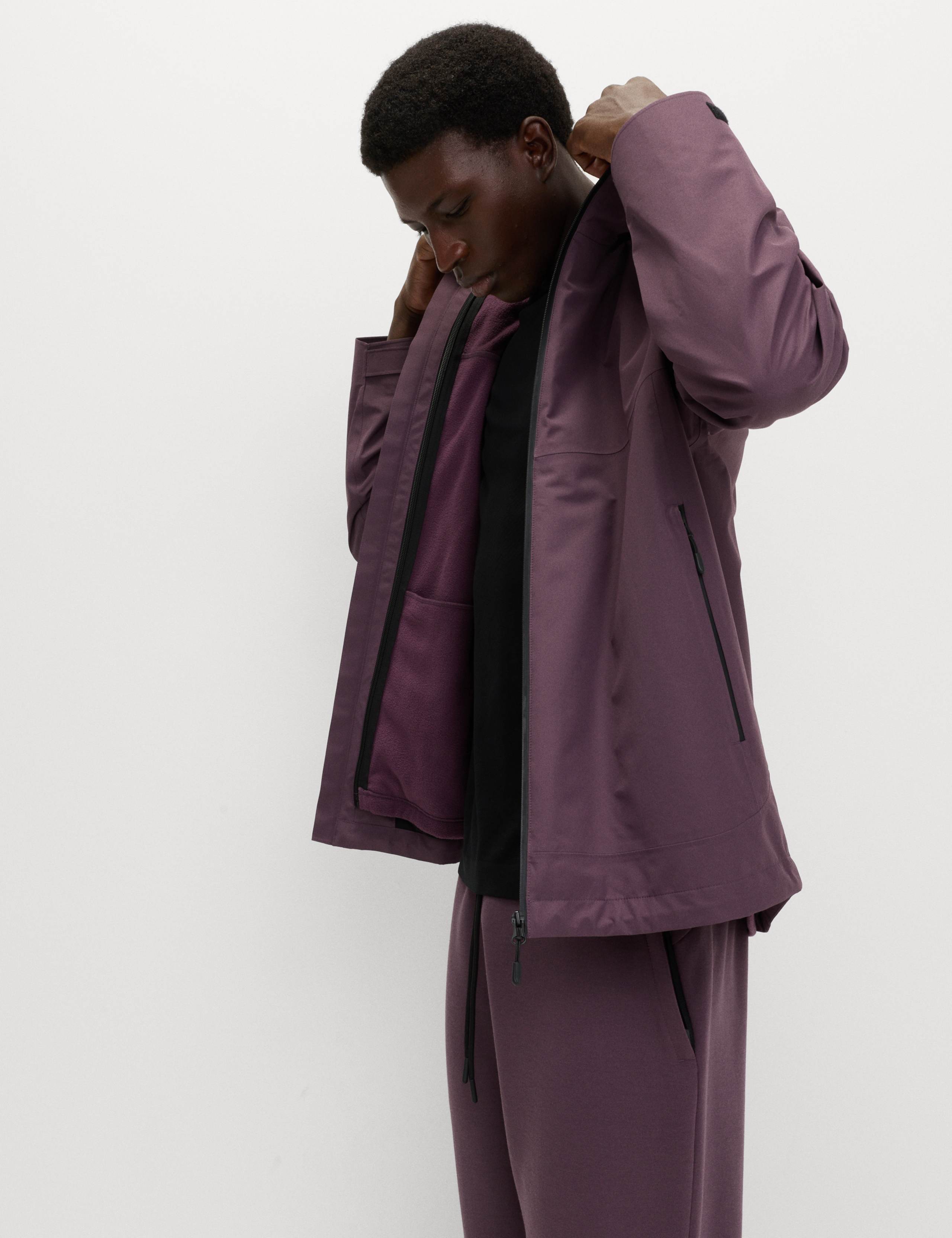 Fully Waterproof Jacket with Taped Seams 3 of 7