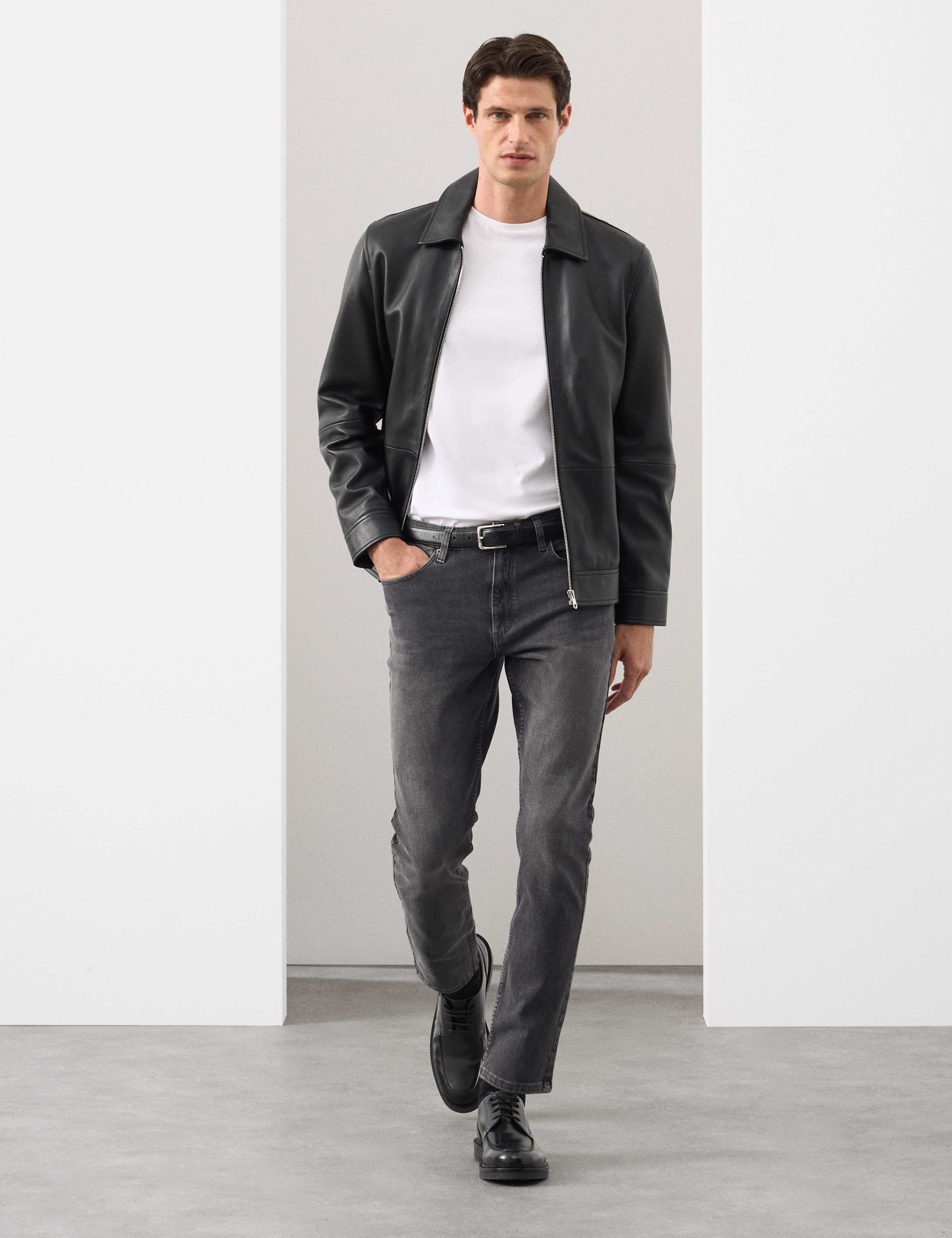 Slim Fit 360 Flex Stretch Jeans 4 of 7