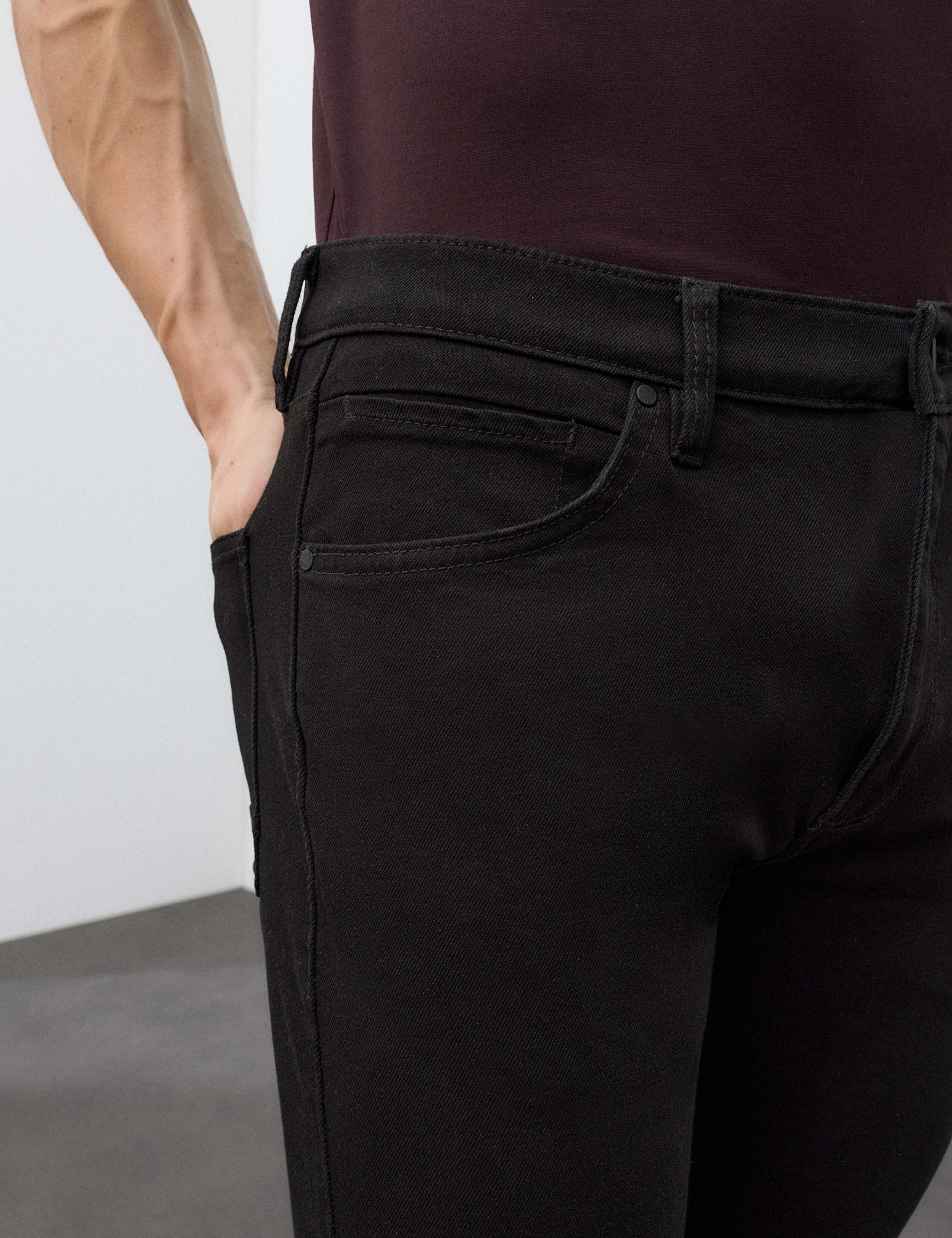 Skinny Fit 360 Flex Stretch Jeans 8 of 9