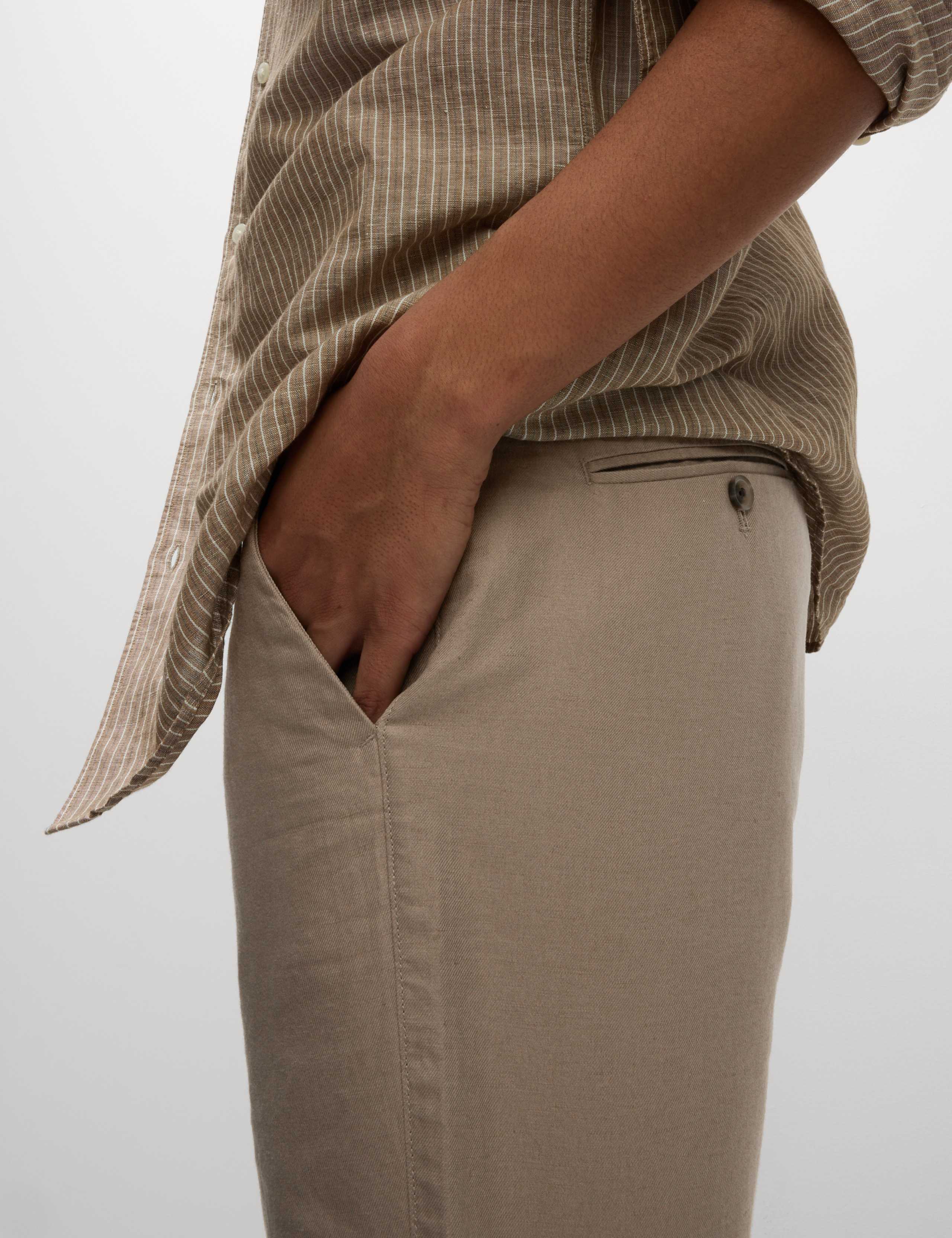 Regular Fit Cotton Linen Blend Chino Shorts 4 of 5