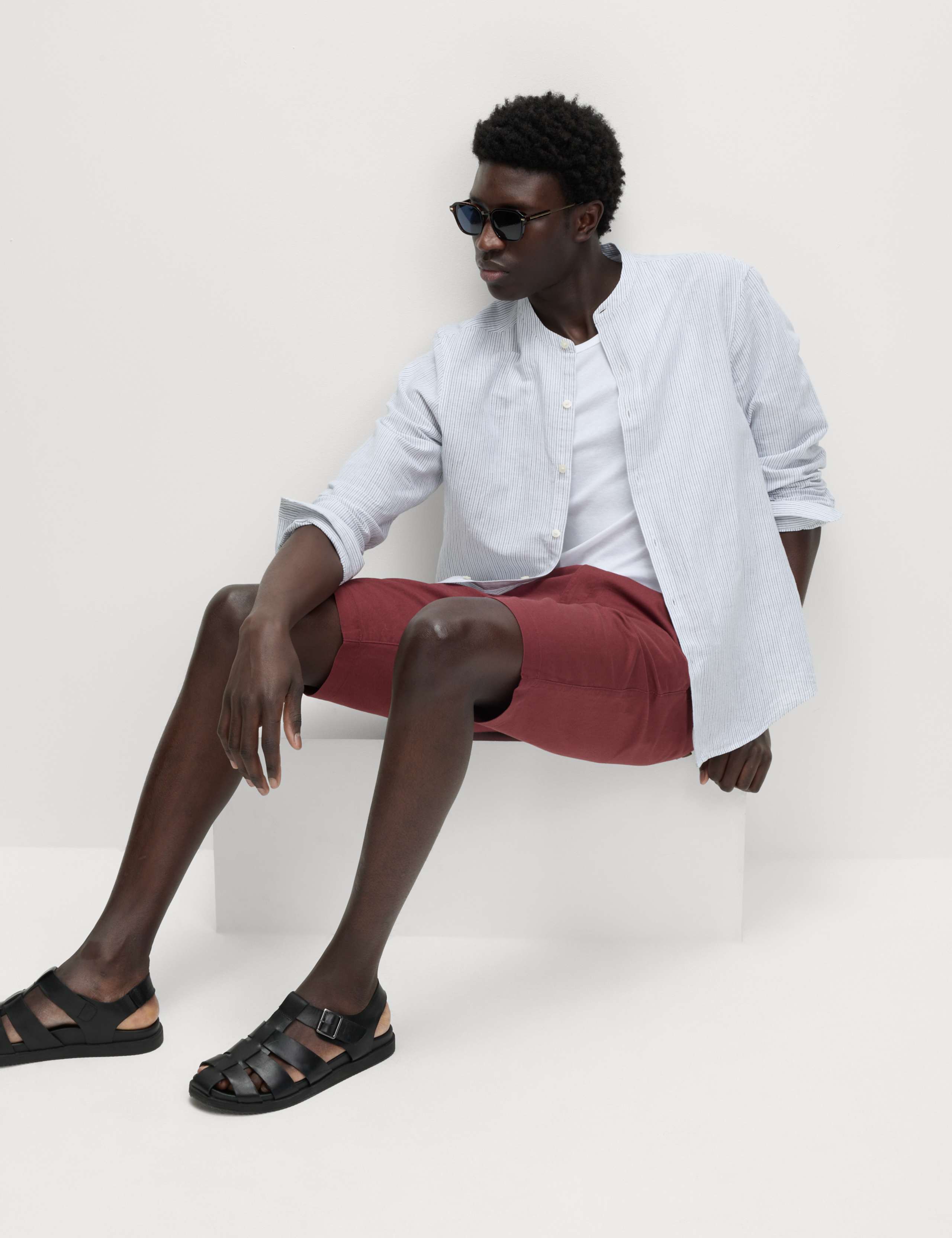 Regular Fit Cotton Linen Blend Chino Shorts 4 of 5