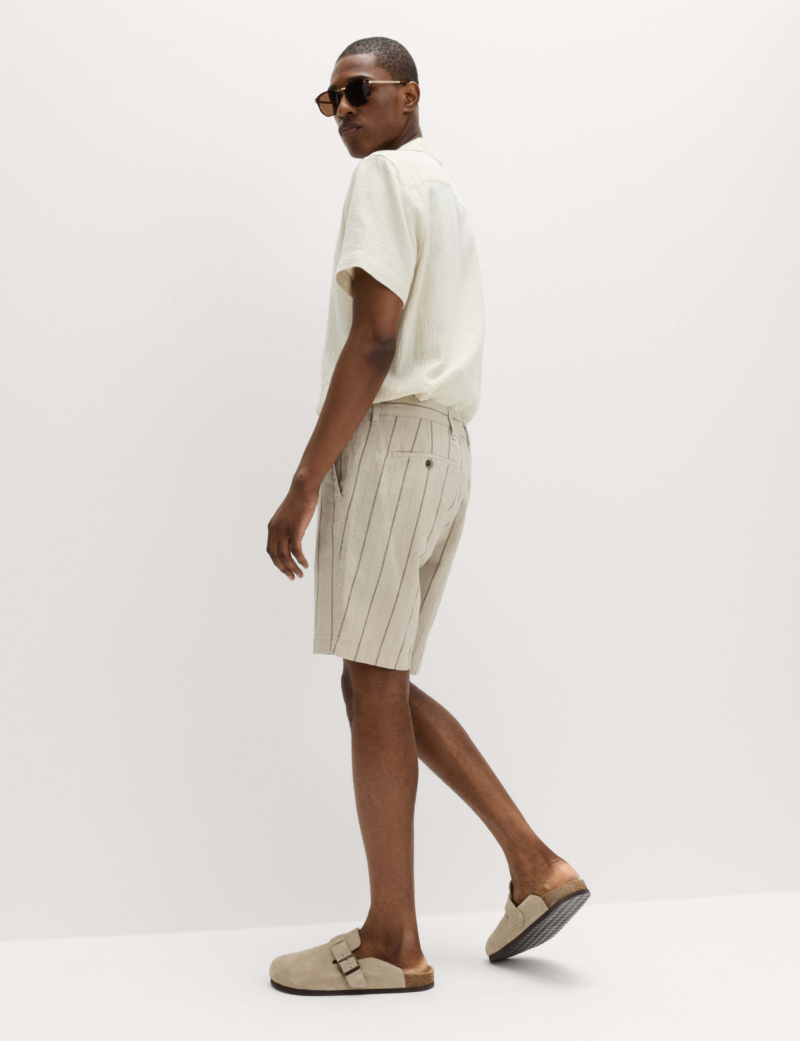 Linen Blend Chino Shorts 3 of 6