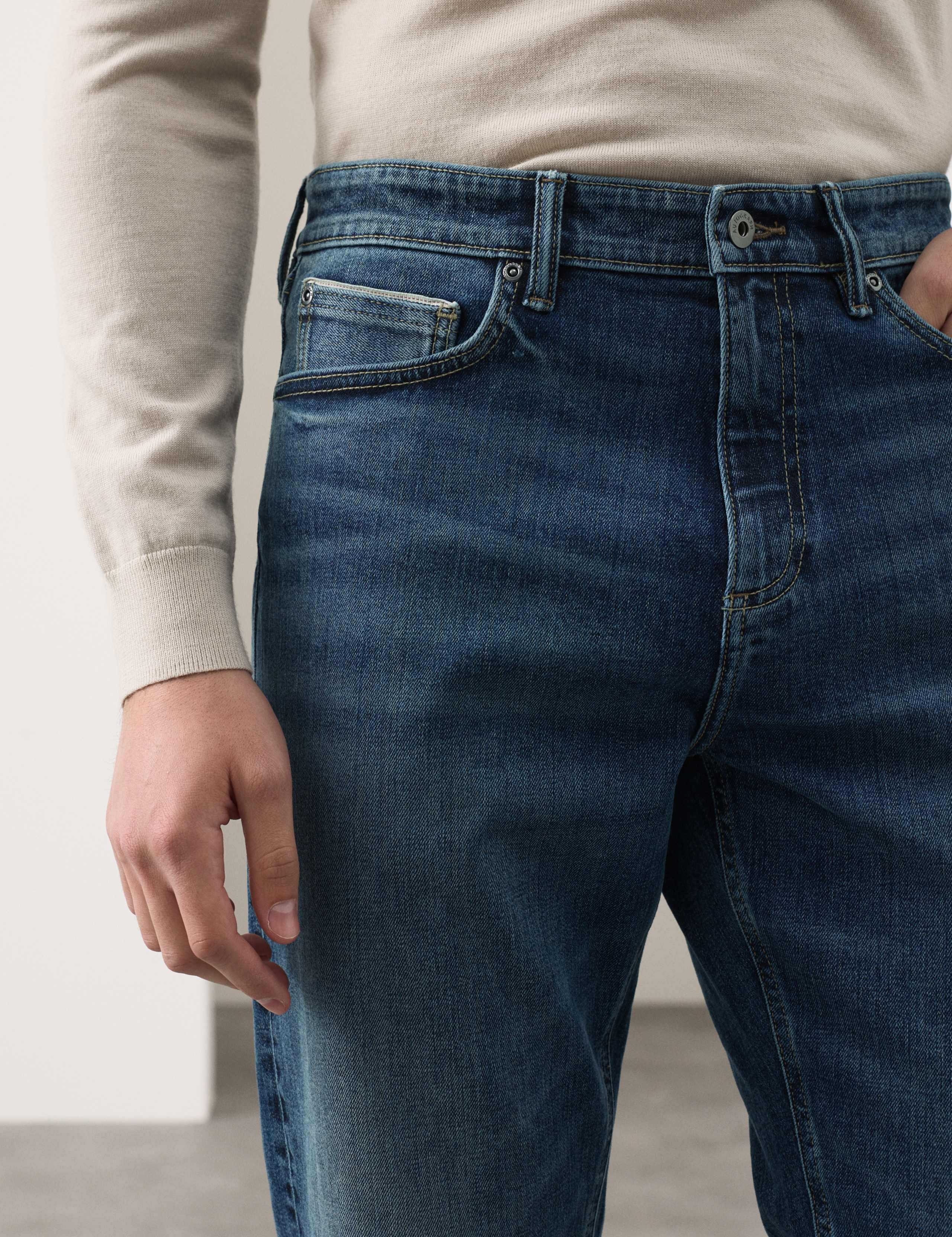 Tapered Fit Japanese Selvedge Stretch Jeans 4 of 7