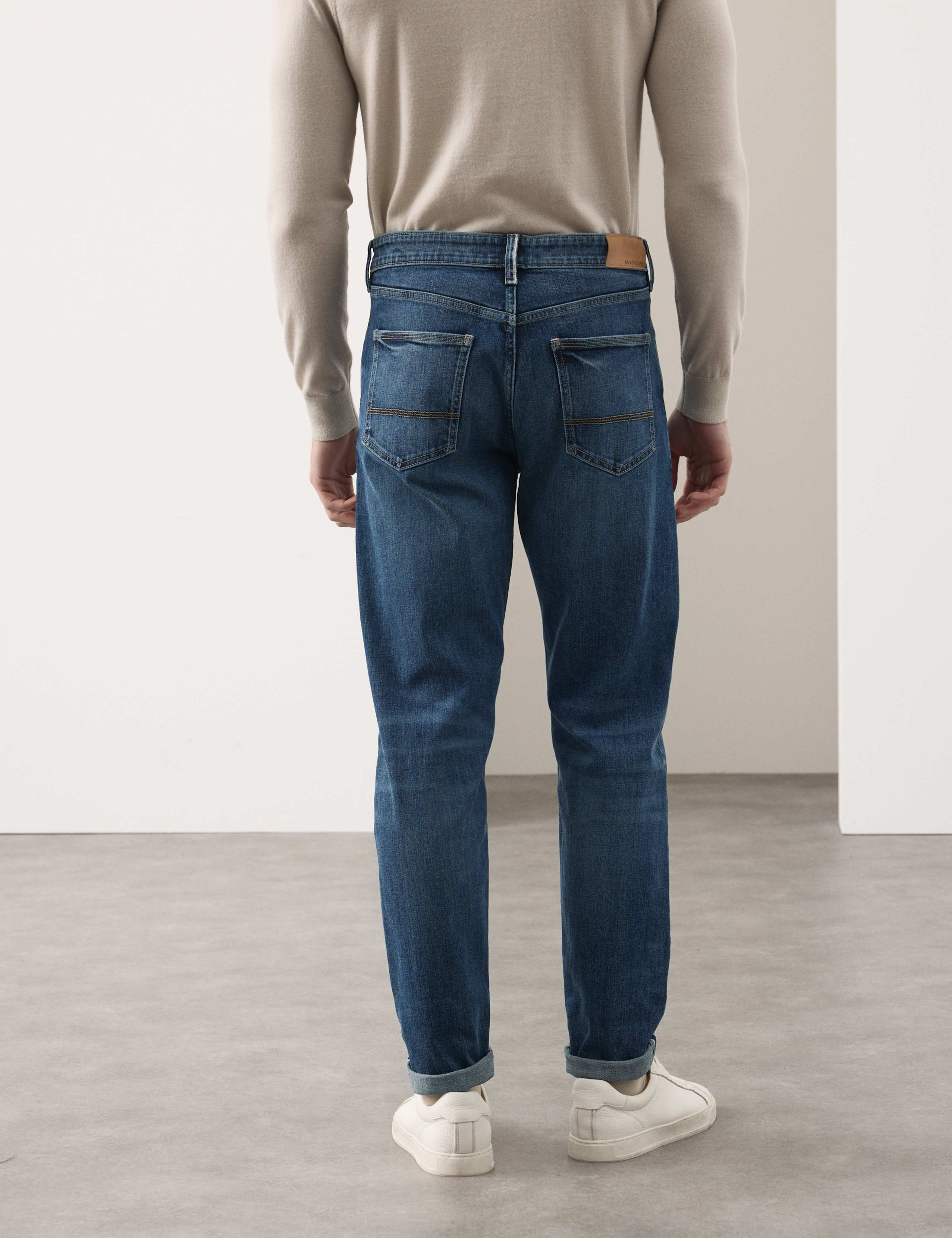 Tapered Fit Japanese Selvedge Stretch Jeans 5 of 7