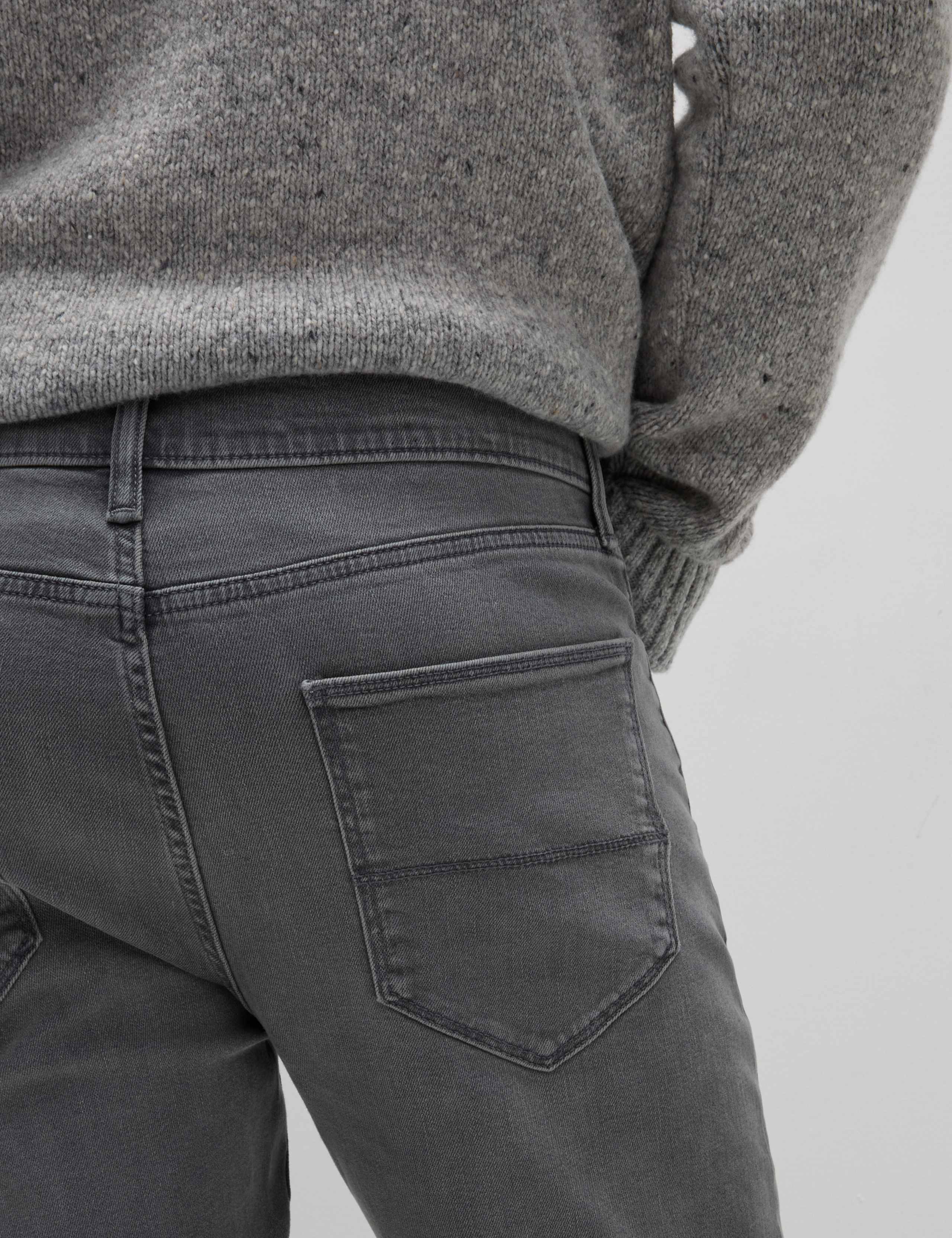 Skinny Fit Stretch Jeans 5 of 5