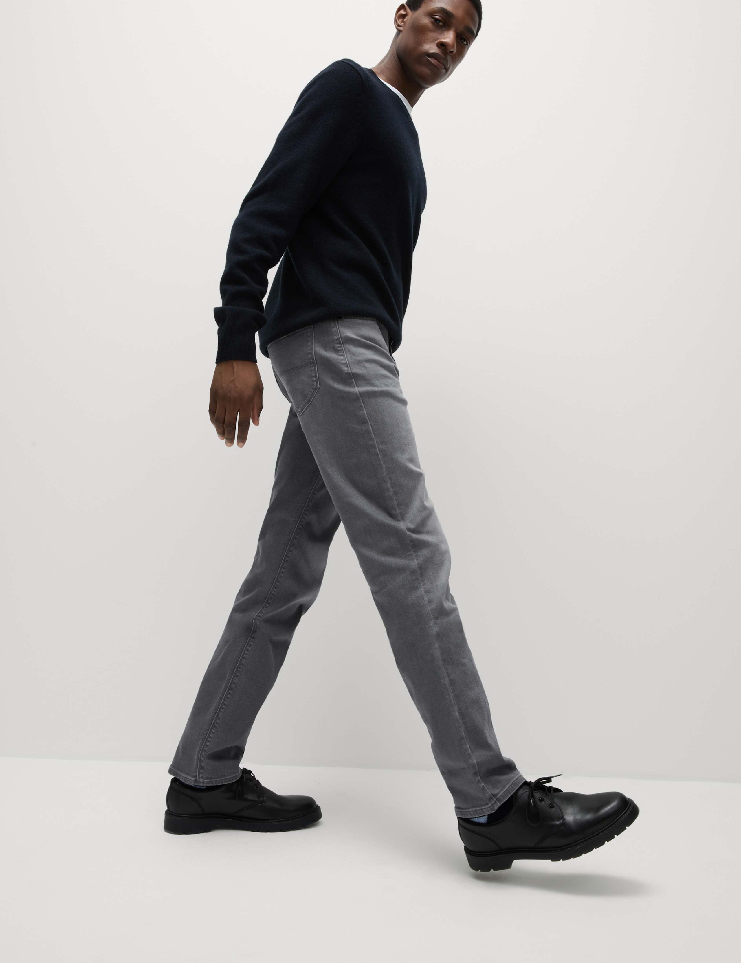 Straight Fit Stretch Jeans 4 of 6