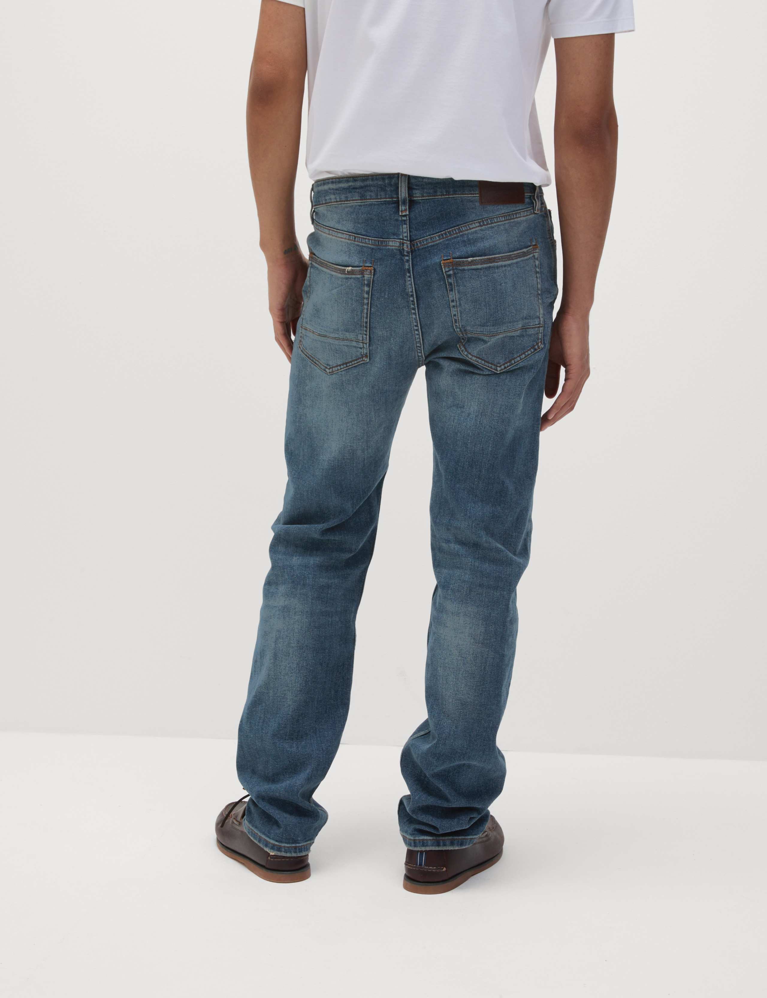 Straight Fit Vintage Wash Stretch Jeans 5 of 6