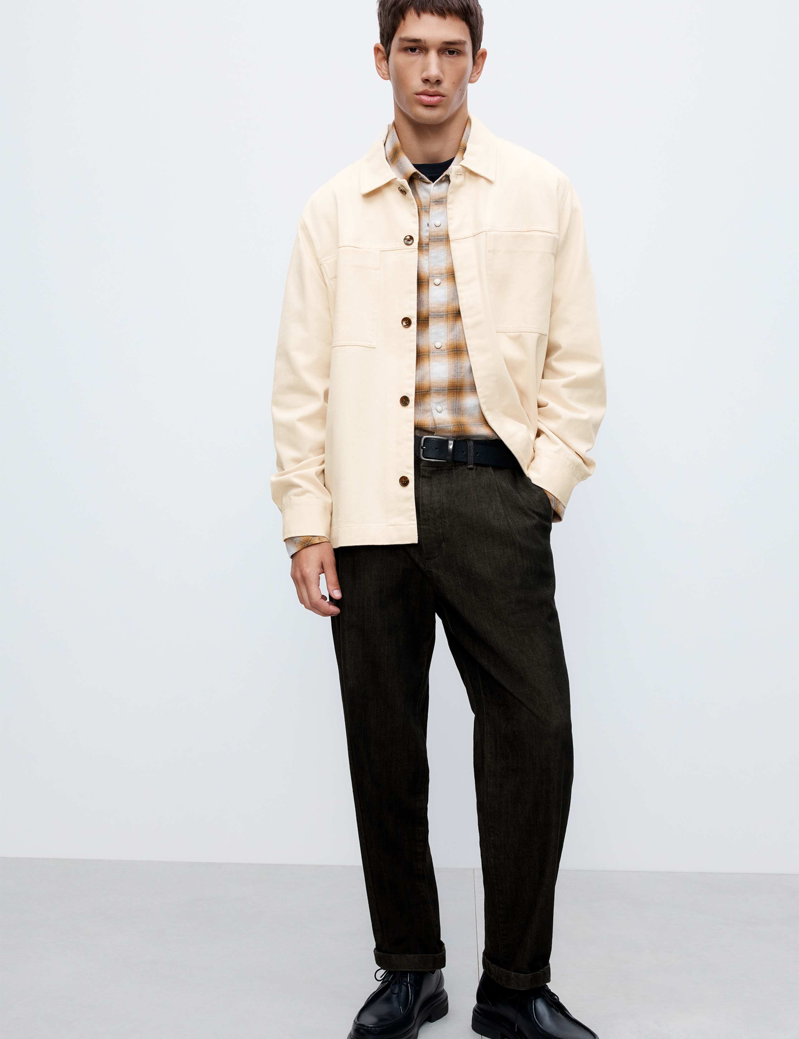 Tapered Fit Smart Pleat Jeans 1 of 7