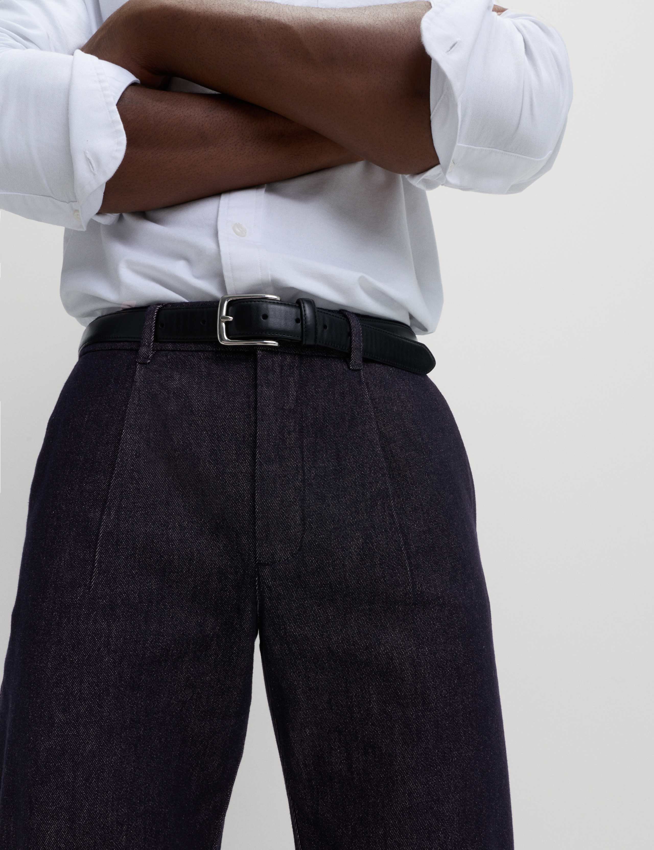 Tapered Fit Smart Pleat Jeans 3 of 6