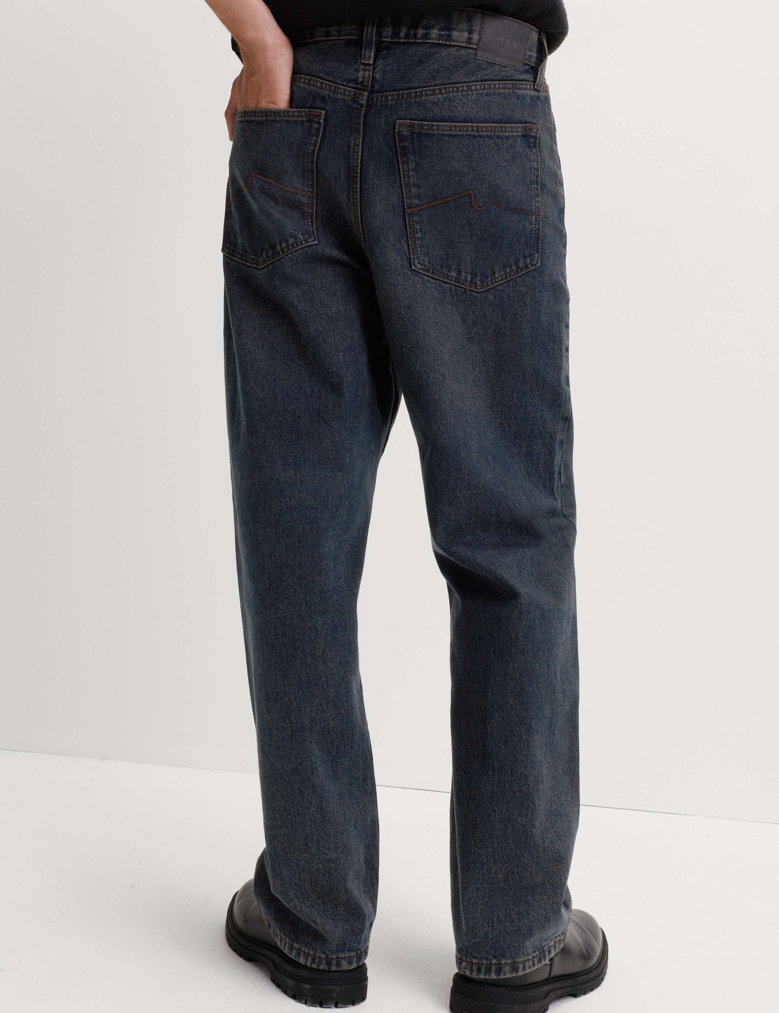 Loose Fit Rigid Denim Jeans 3 of 6