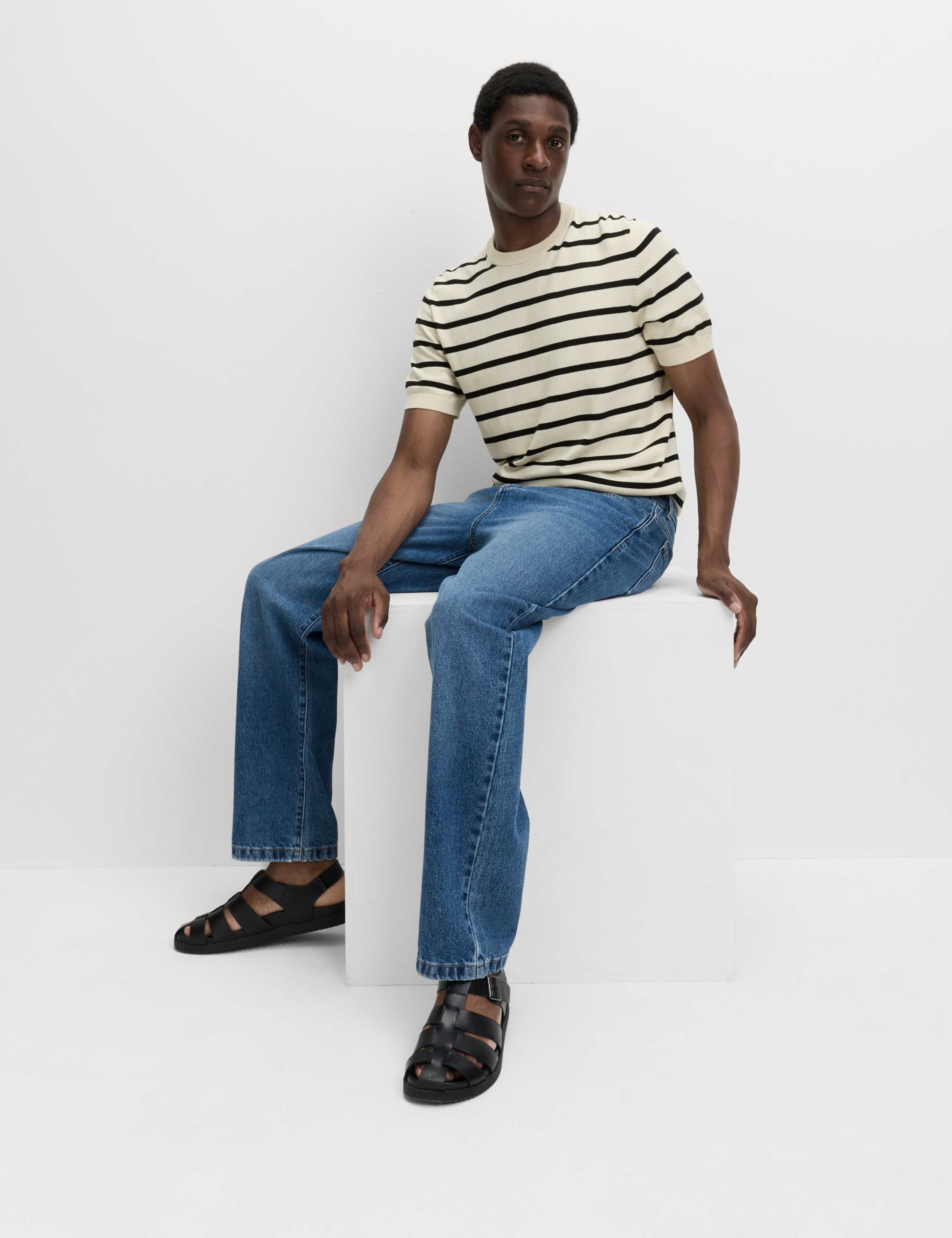 Baggy Fit Denim Jeans 5 of 5