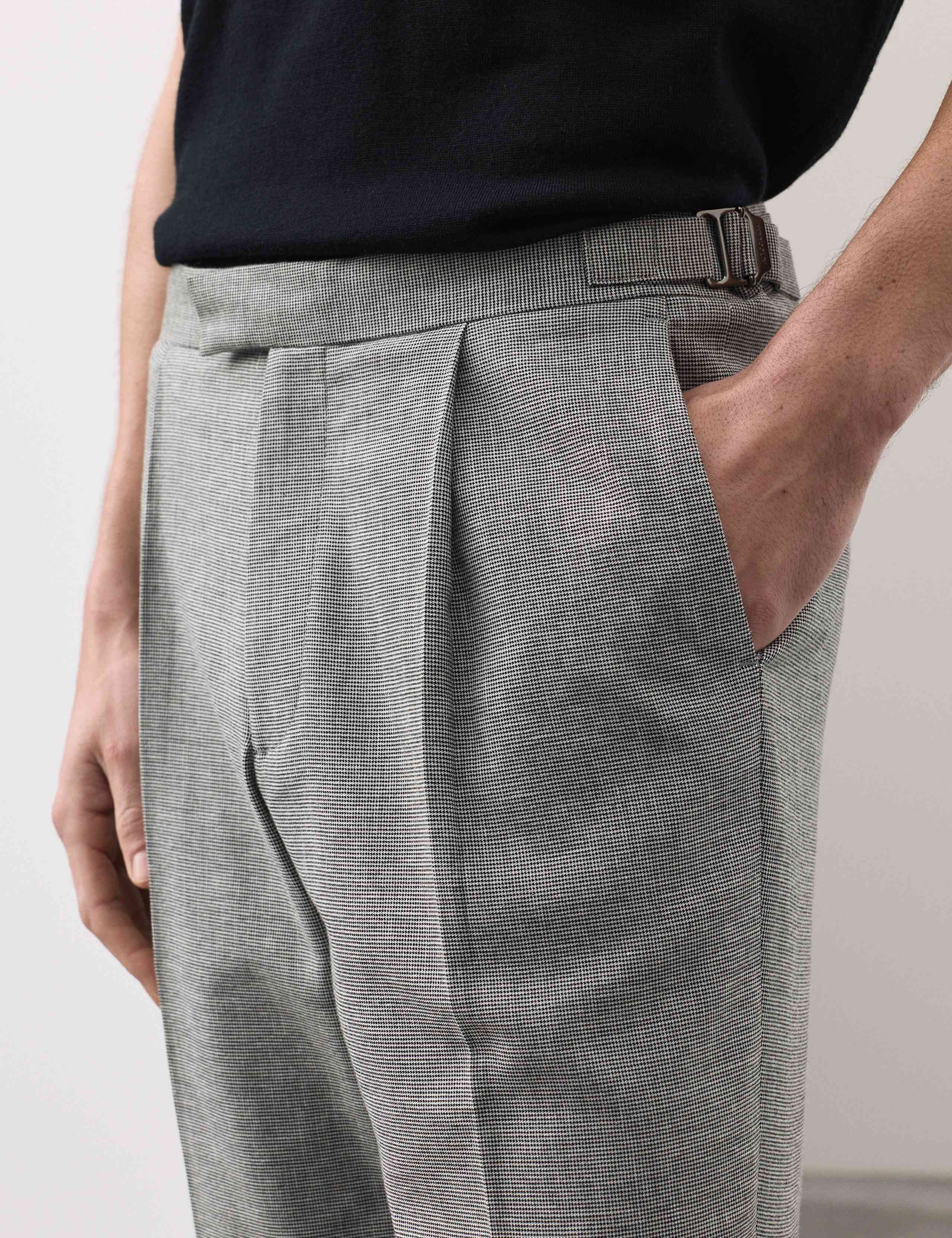 Tapered Fit Cotton Linen Blend Trousers 5 of 6