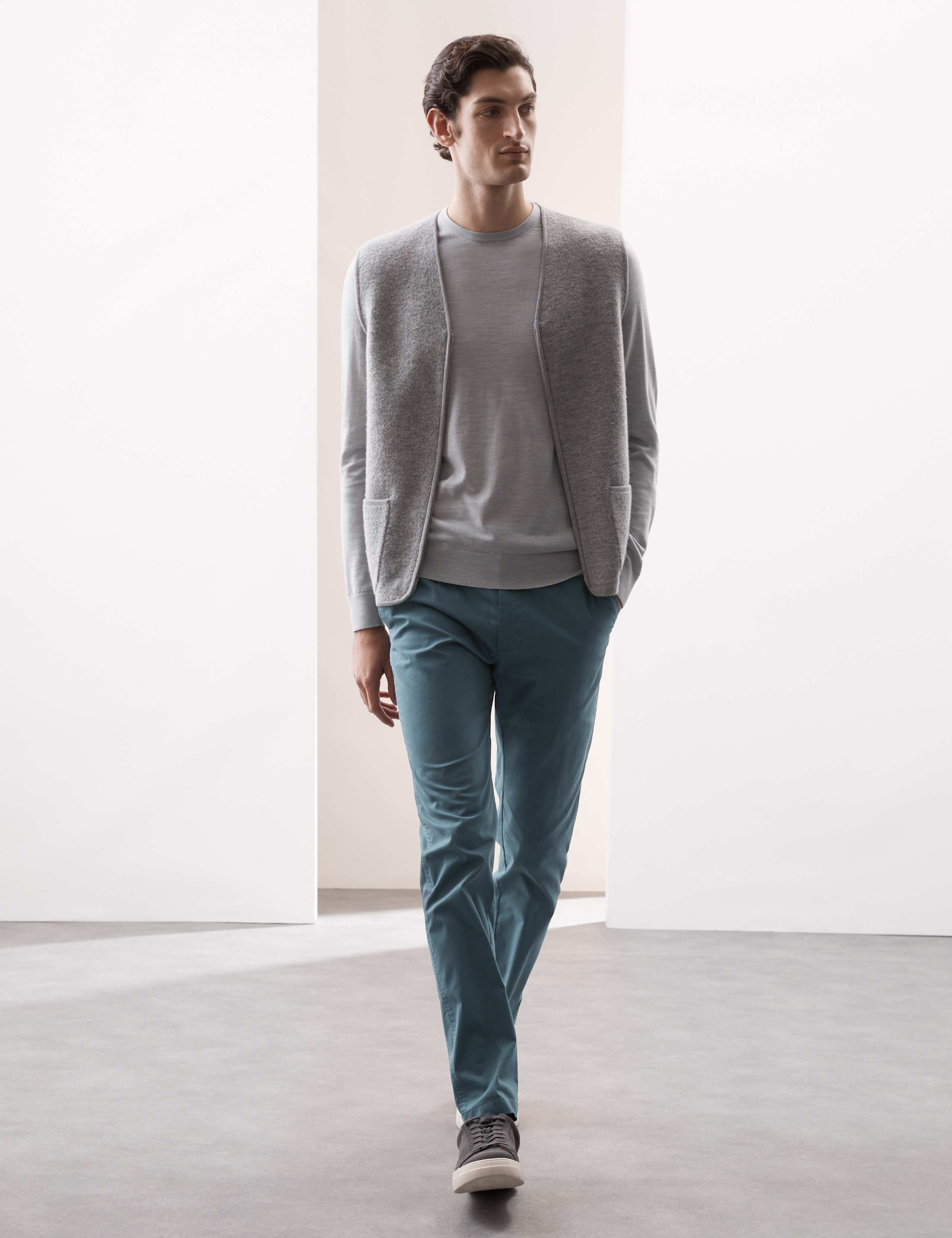 Slim Fit Super Lightweight Chinos 4 of 6