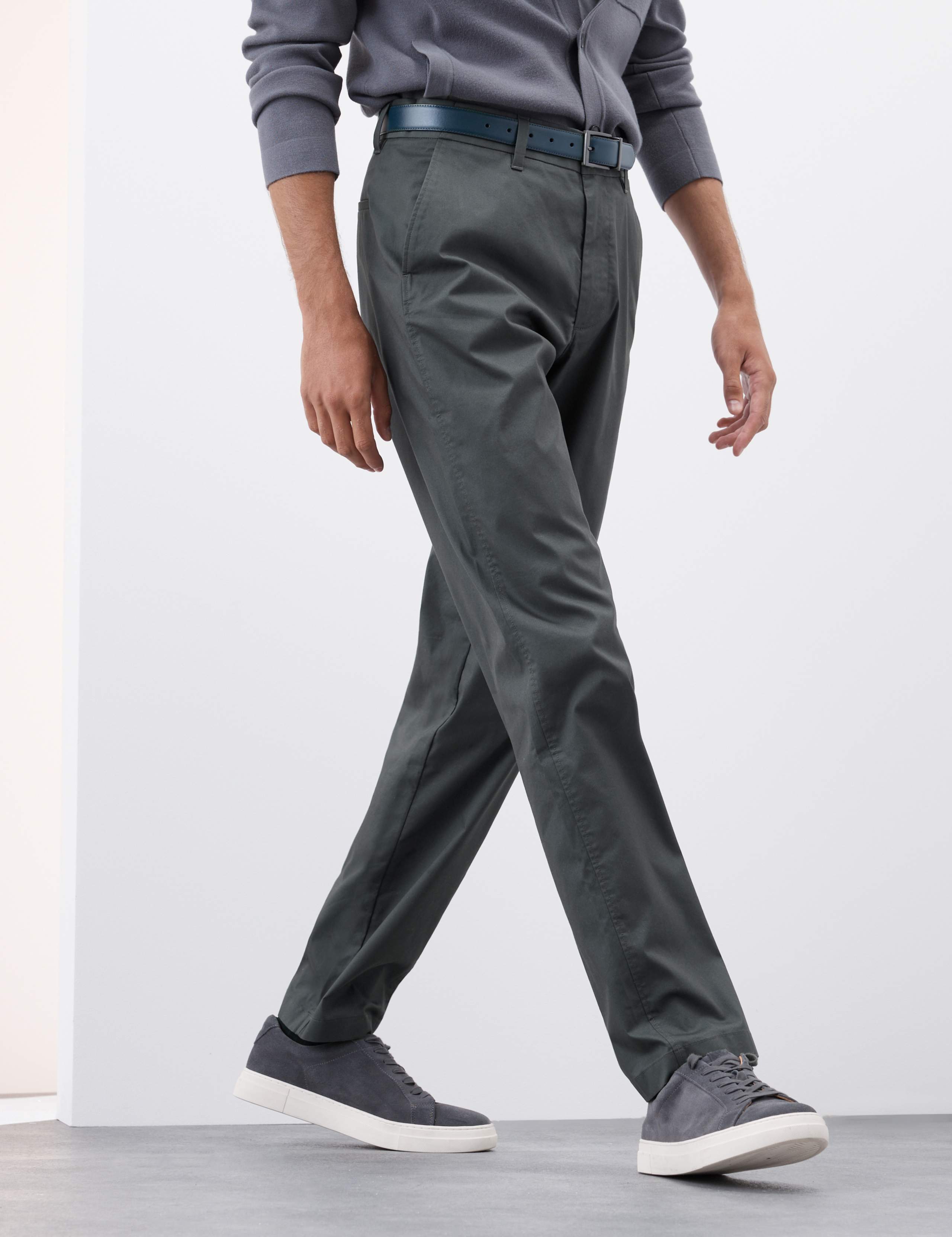 Loose Fit Super Lightweight Chinos 6 of 7