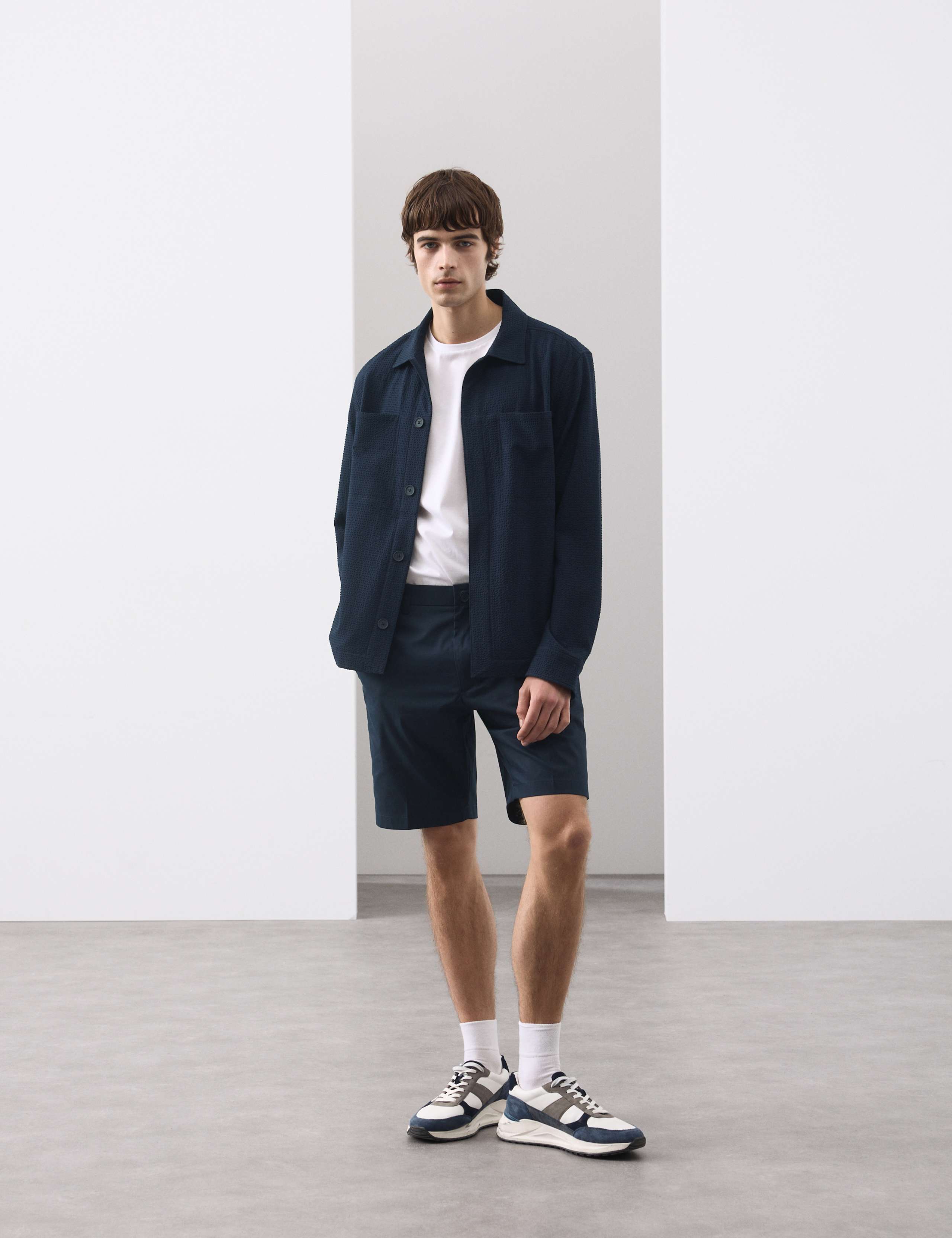 Regular Fit Super Lightweight Chino Shorts 3 of 5