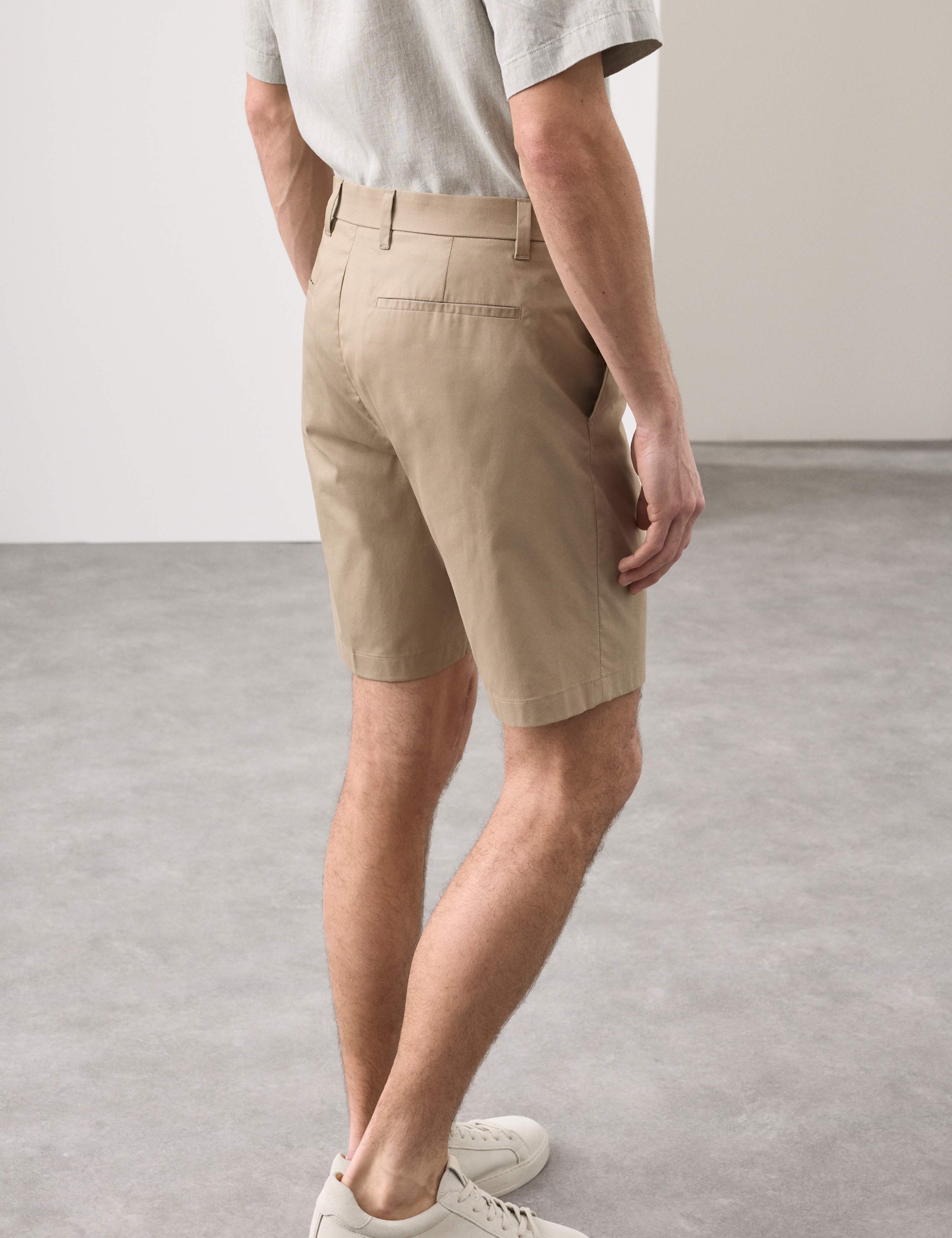 Regular Fit Super Lightweight Chino Shorts 4 of 5