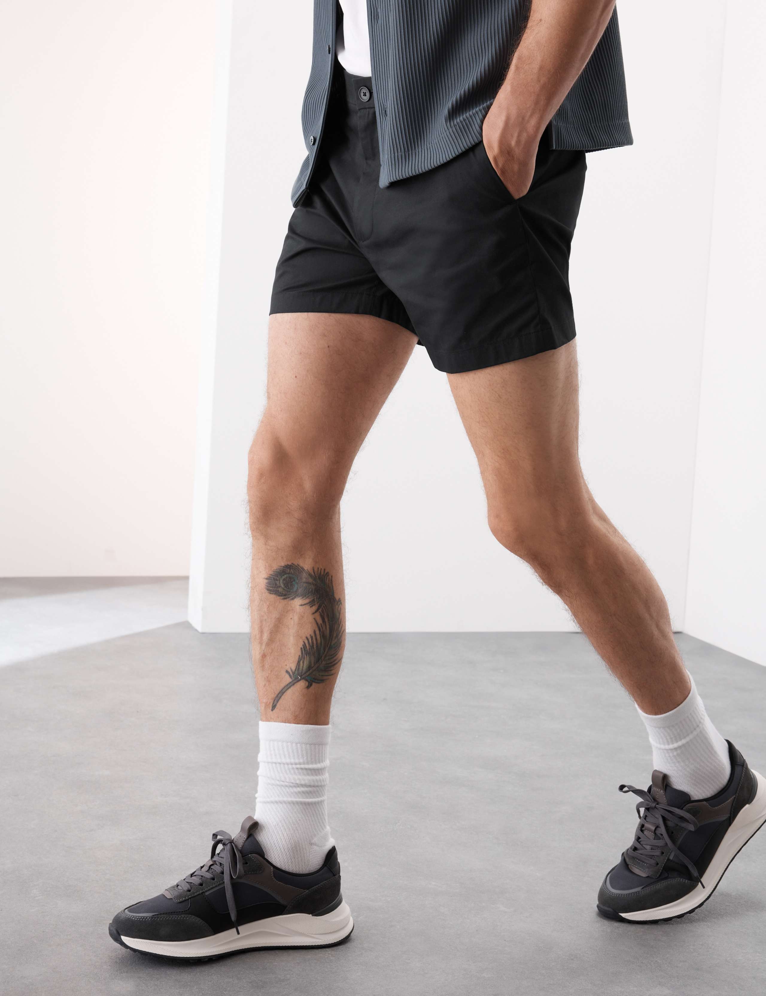 Slim Fit Super Lightweight Chino Shorts 3 of 6