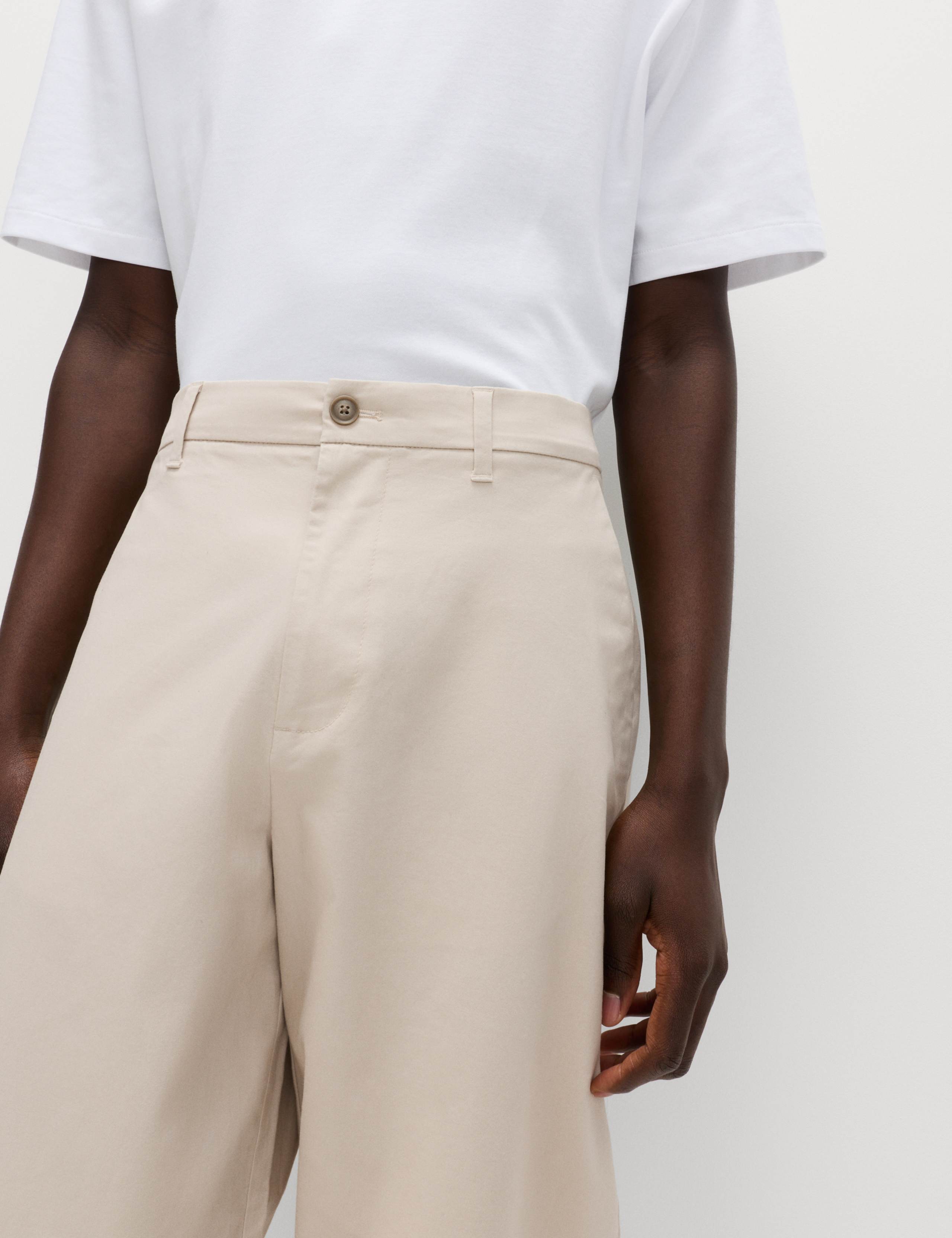 Barrel Fit Stretch Chinos 3 of 5