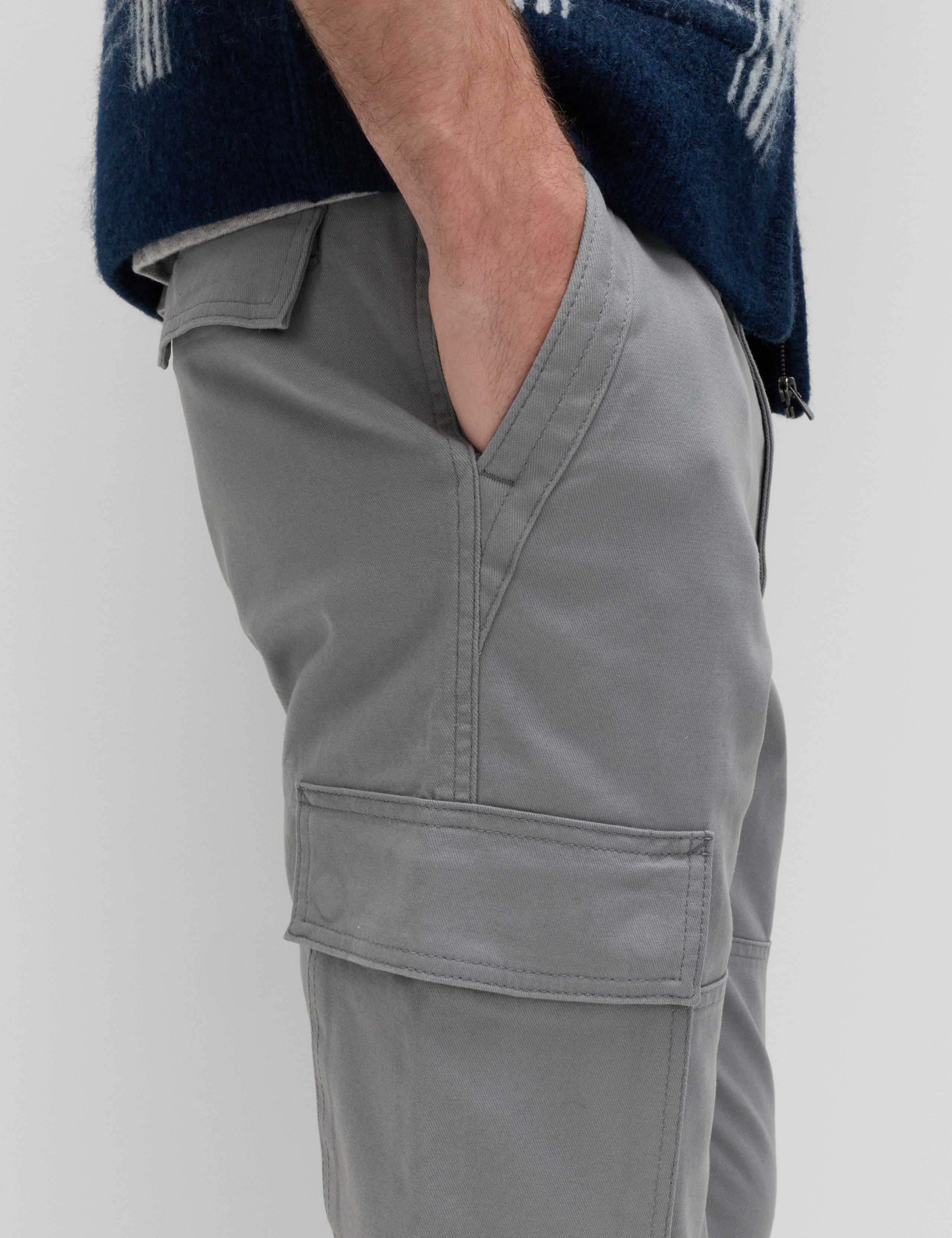 Tapered Fit Stretch Cargo Trousers 4 of 6