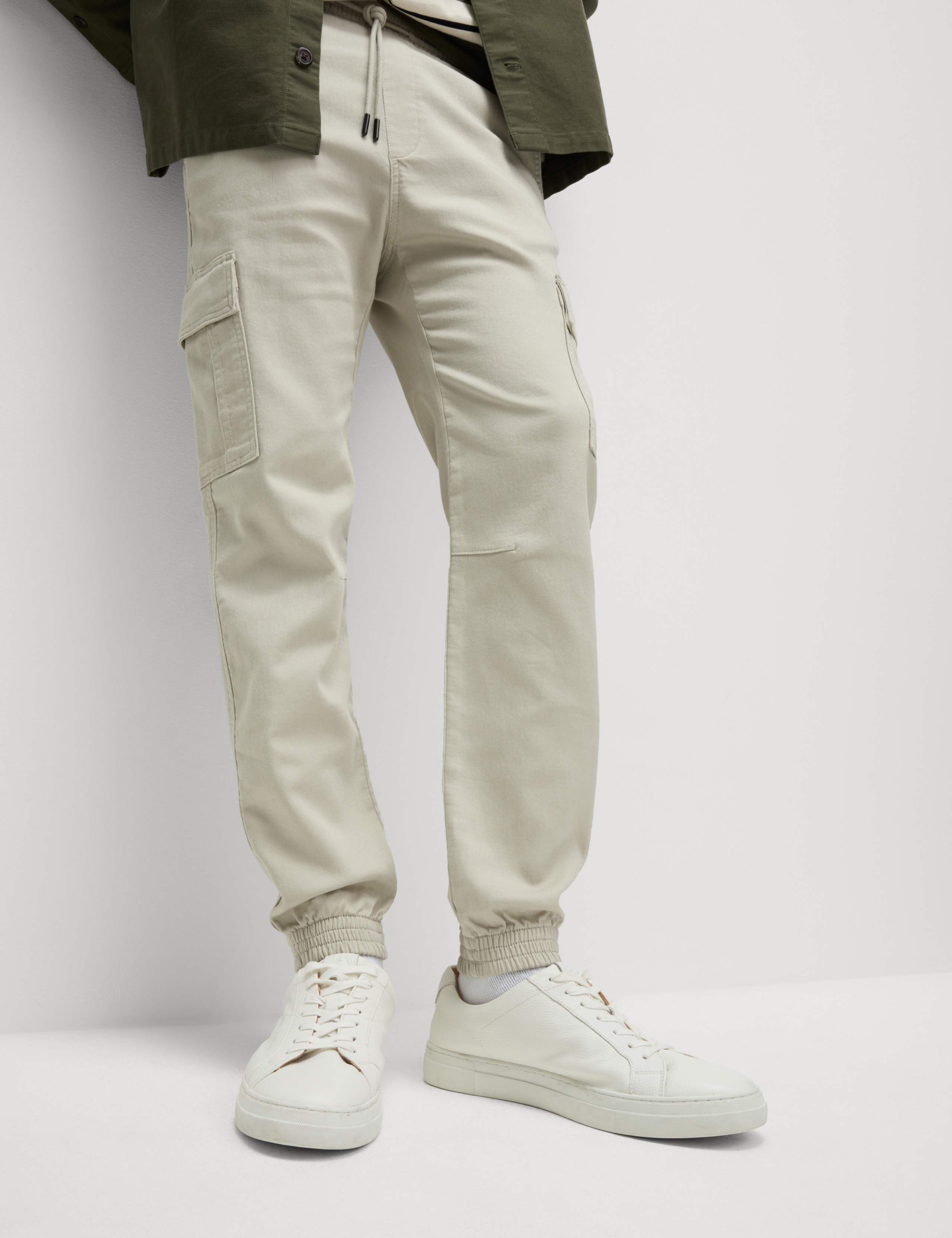 Slim Fit Stretch Cuffed Cargo Trousers 3 of 6