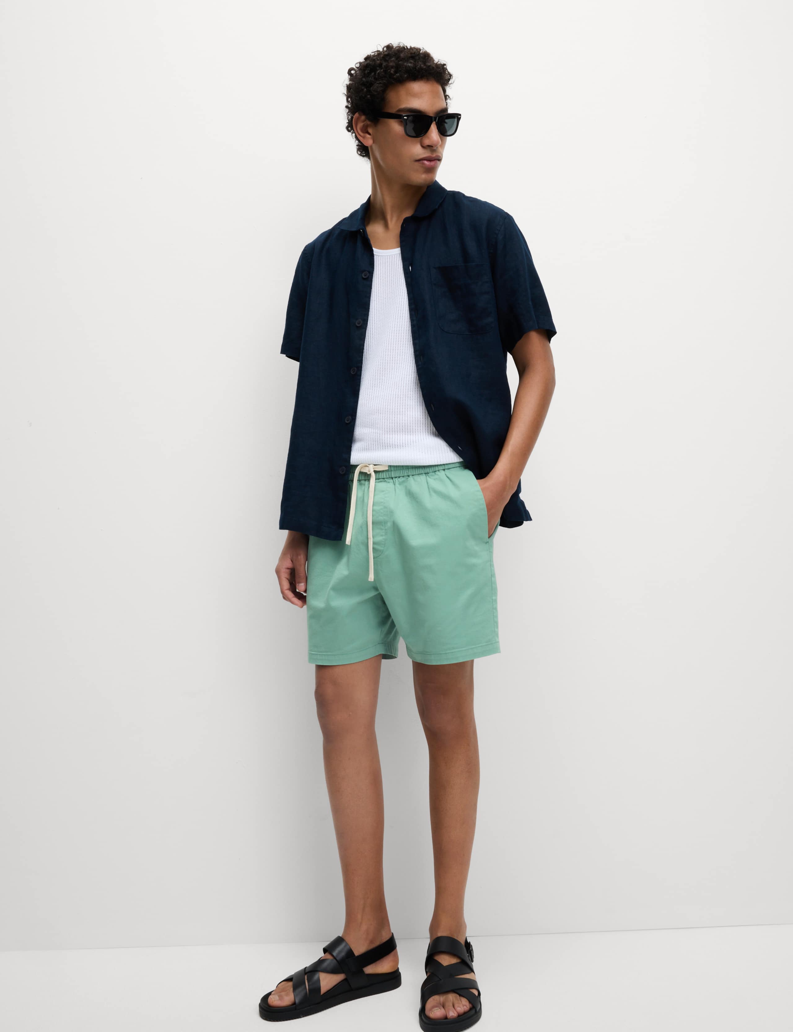 Elasticated Waist Shorter Shorts 3 of 5